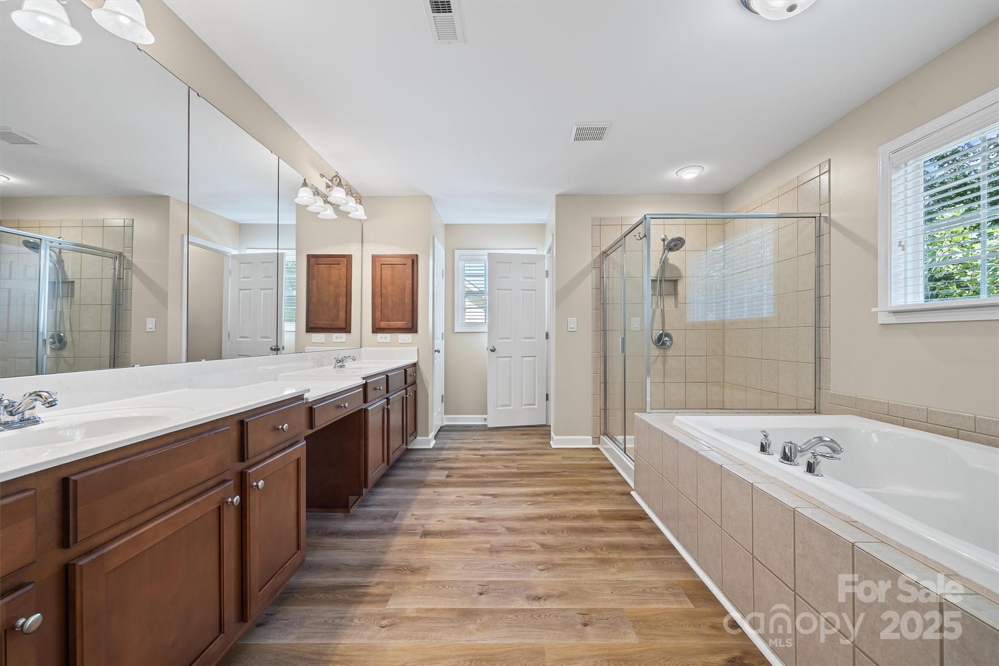 6458 Chadwell Court 30 Property Photo 10