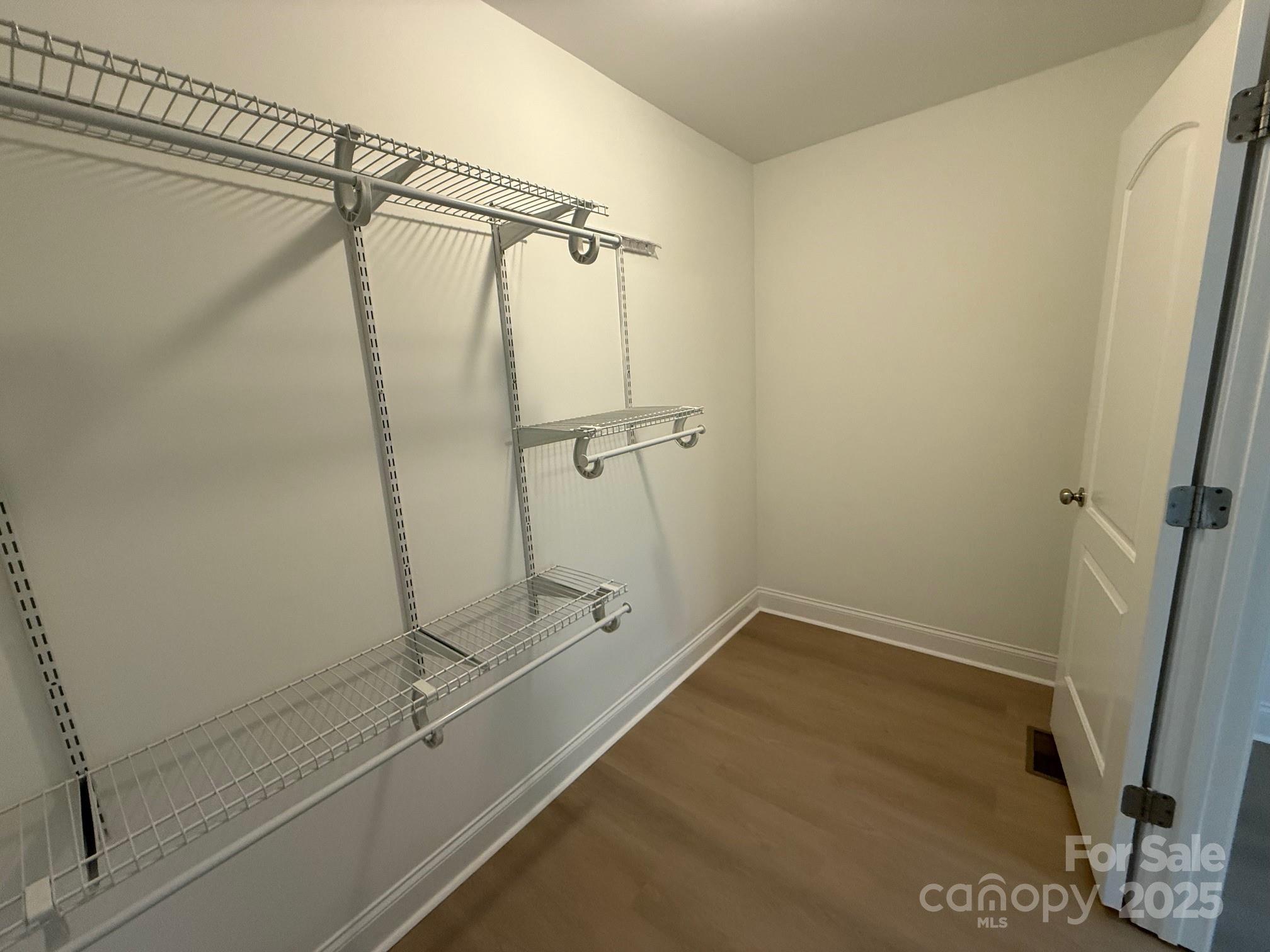3332 Draper Avenue Property Photo 21