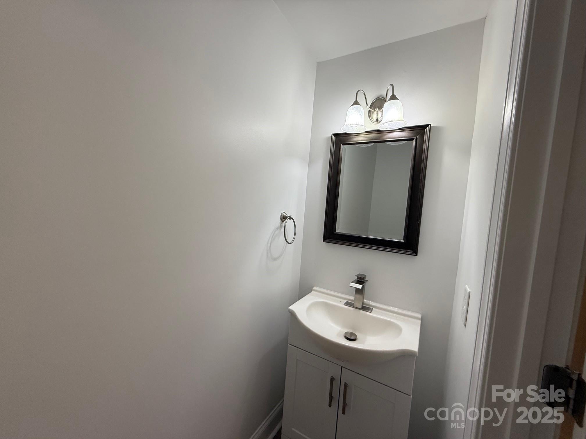 3332 Draper Avenue Property Photo 31