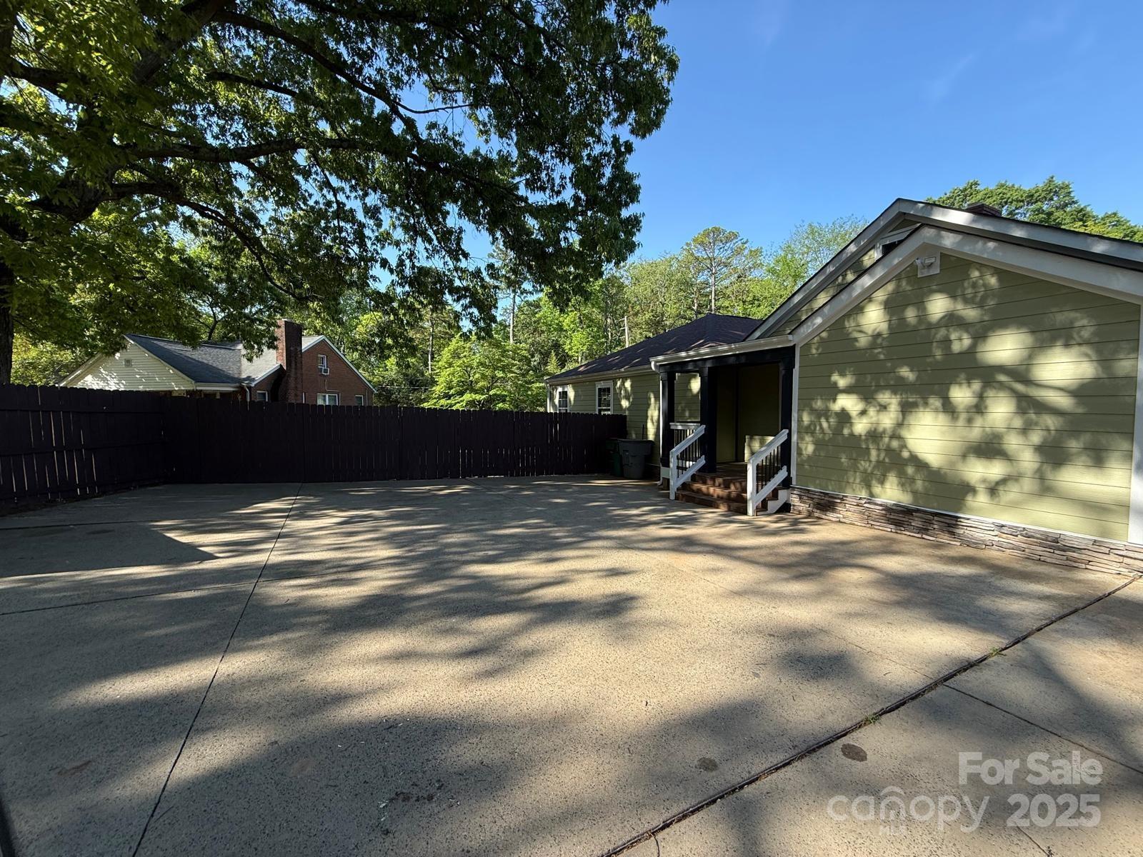 3332 Draper Avenue Property Photo 41