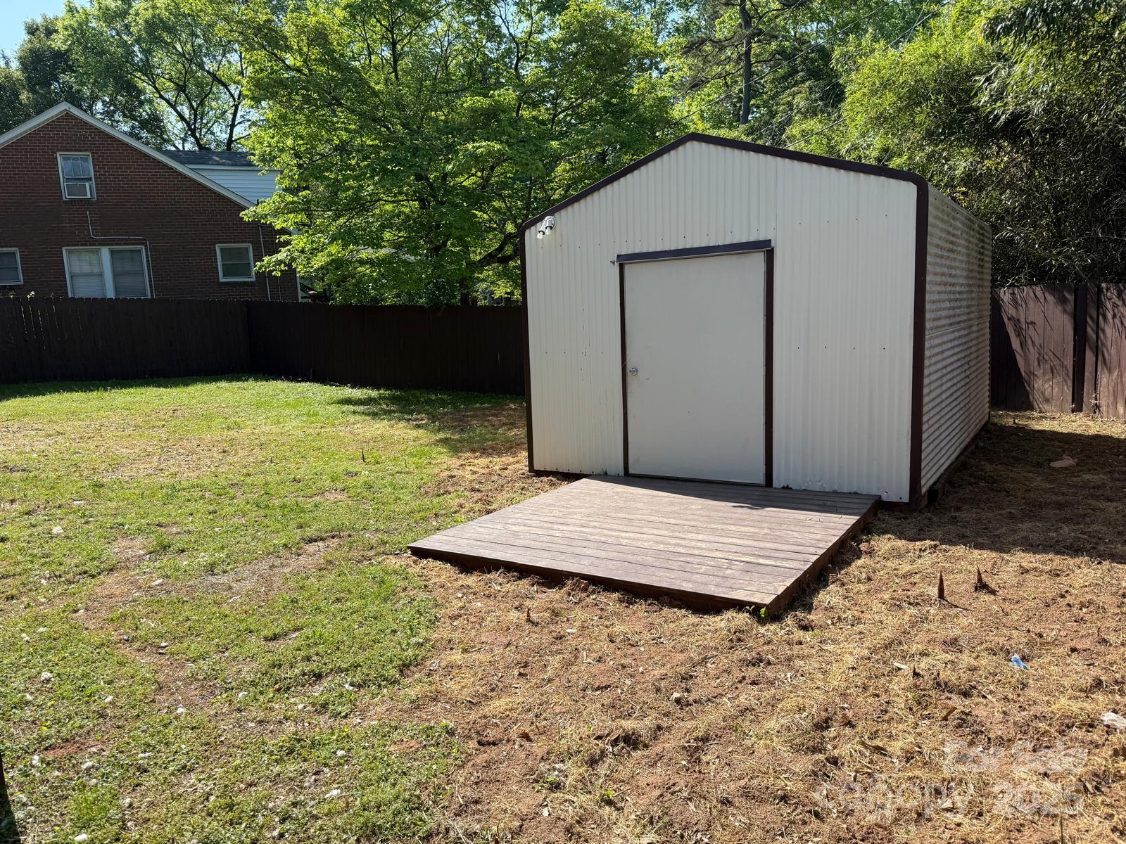 3332 Draper Avenue Property Photo 42