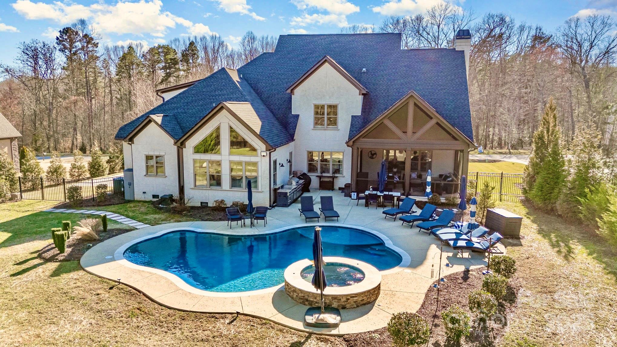 7134 Cobblefield Lane Property Photo