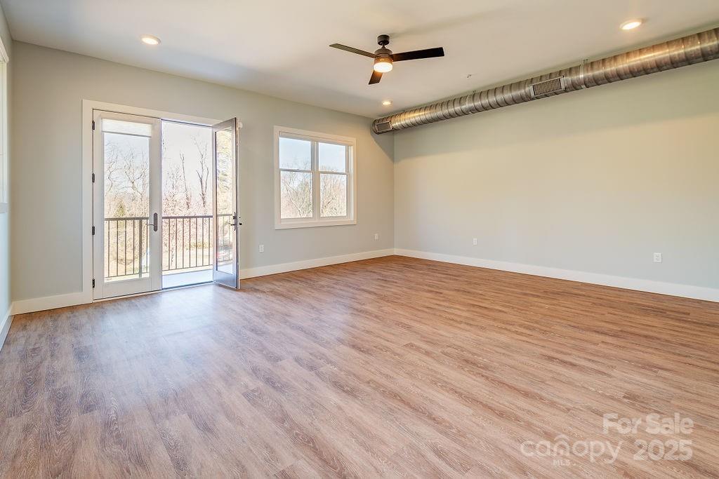 315 Haywood Road 111/211 Property Photo 9