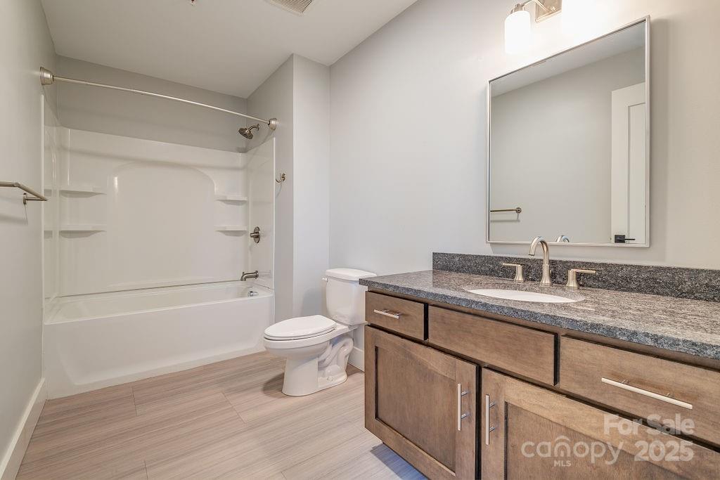 315 Haywood Road 111/211 Property Photo 13