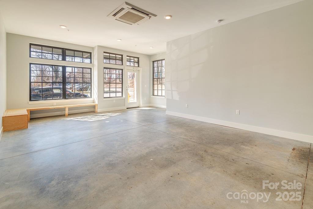 315 Haywood Road 111/211 Property Photo 16