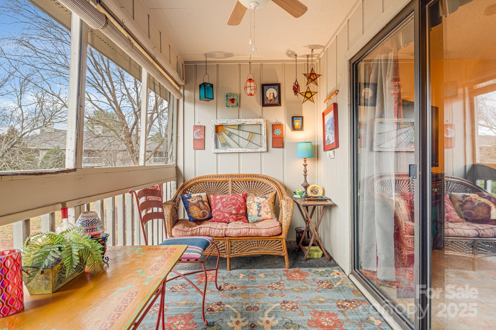 404 Abbey Circle Property Photo