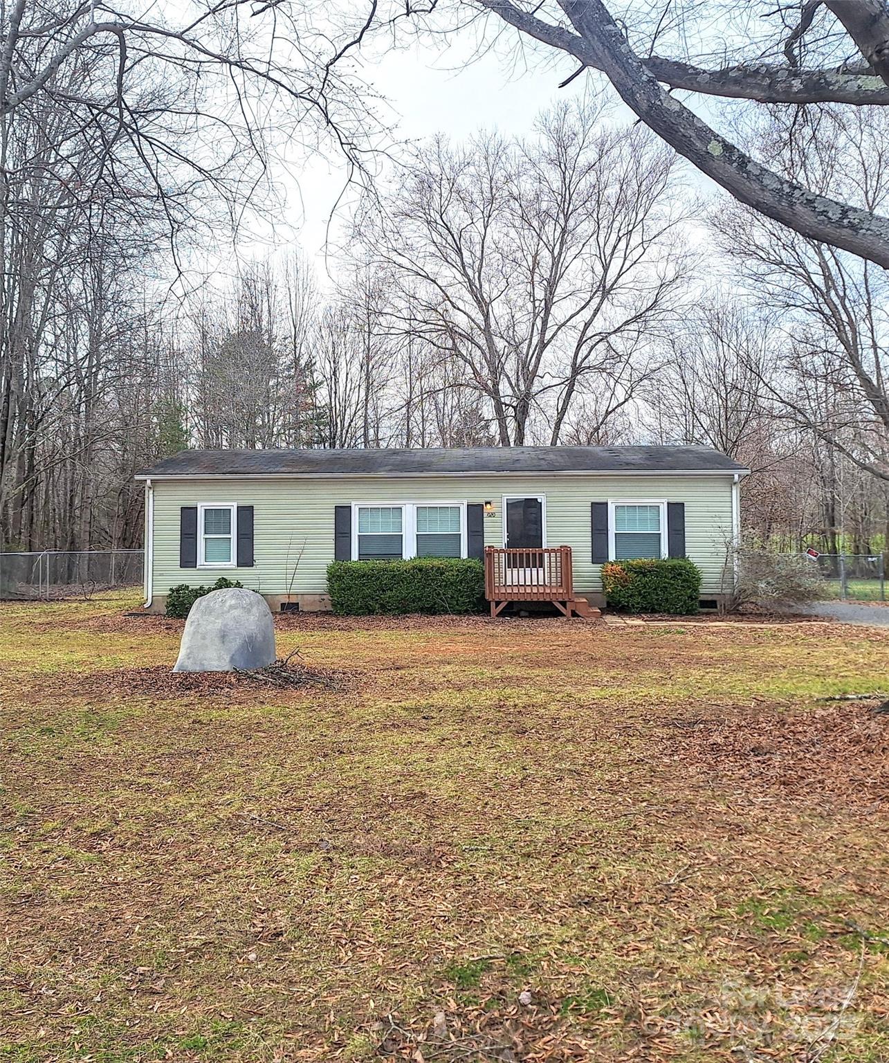 1020 Pointview Lane Property Photo