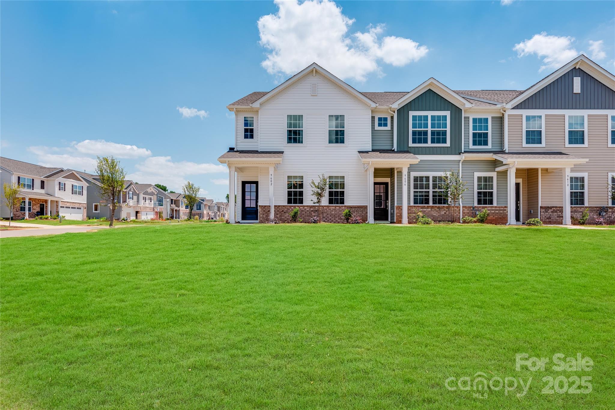 Forestview Real Estate Listings Main Image