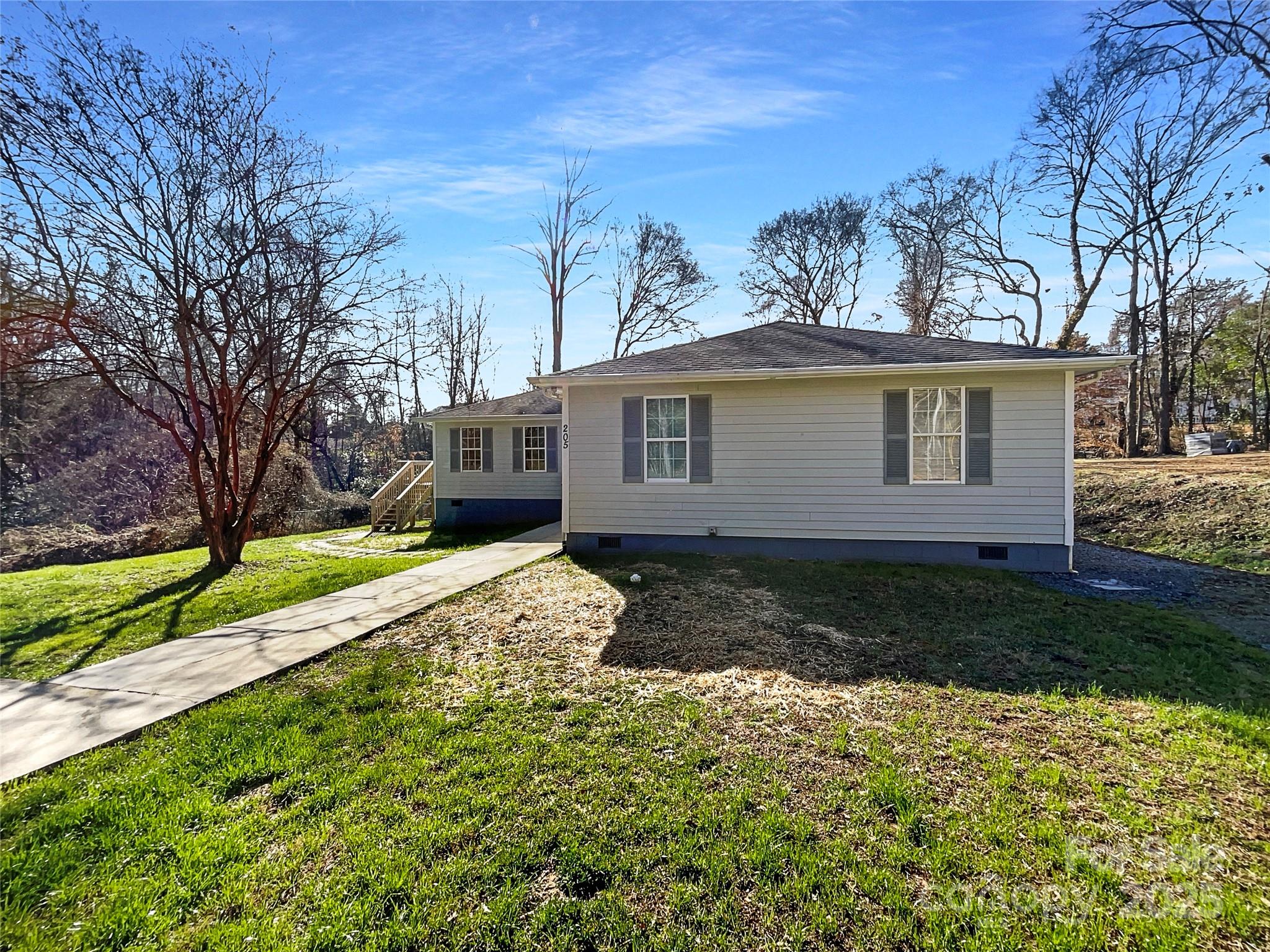 205 Mauney Street Property Photo 1