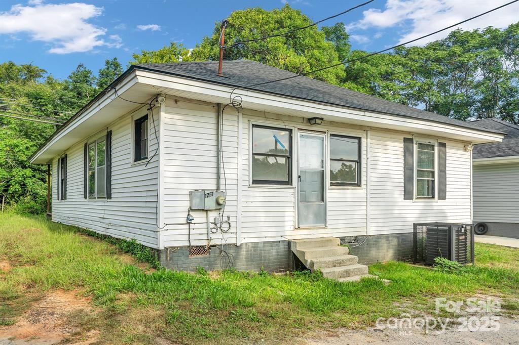 1261 Springdale Road Property Photo