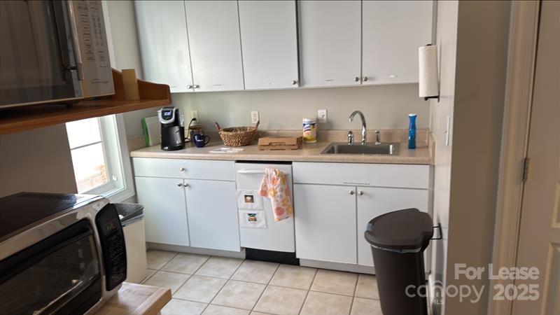 575 Davidson Gateway Drive 200 Property Photo 9