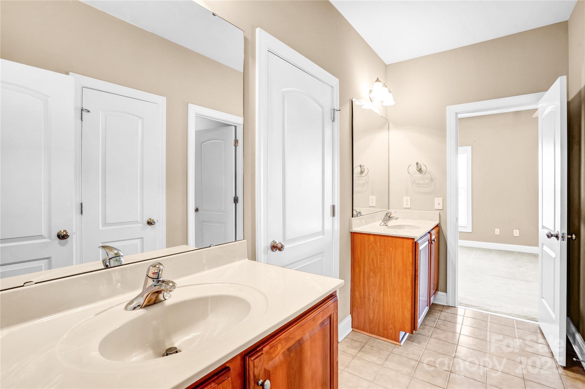 305 Chancelot Lane Property Photo 32