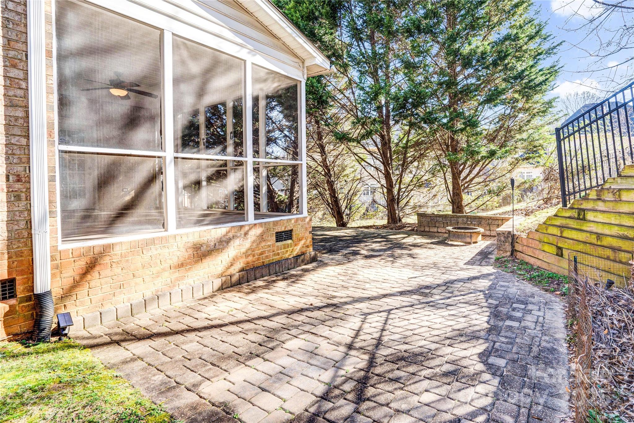 305 Chancelot Lane Property Photo 44