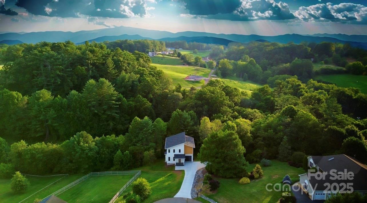 90 Bear Creek Hills Drive Property Photo 2