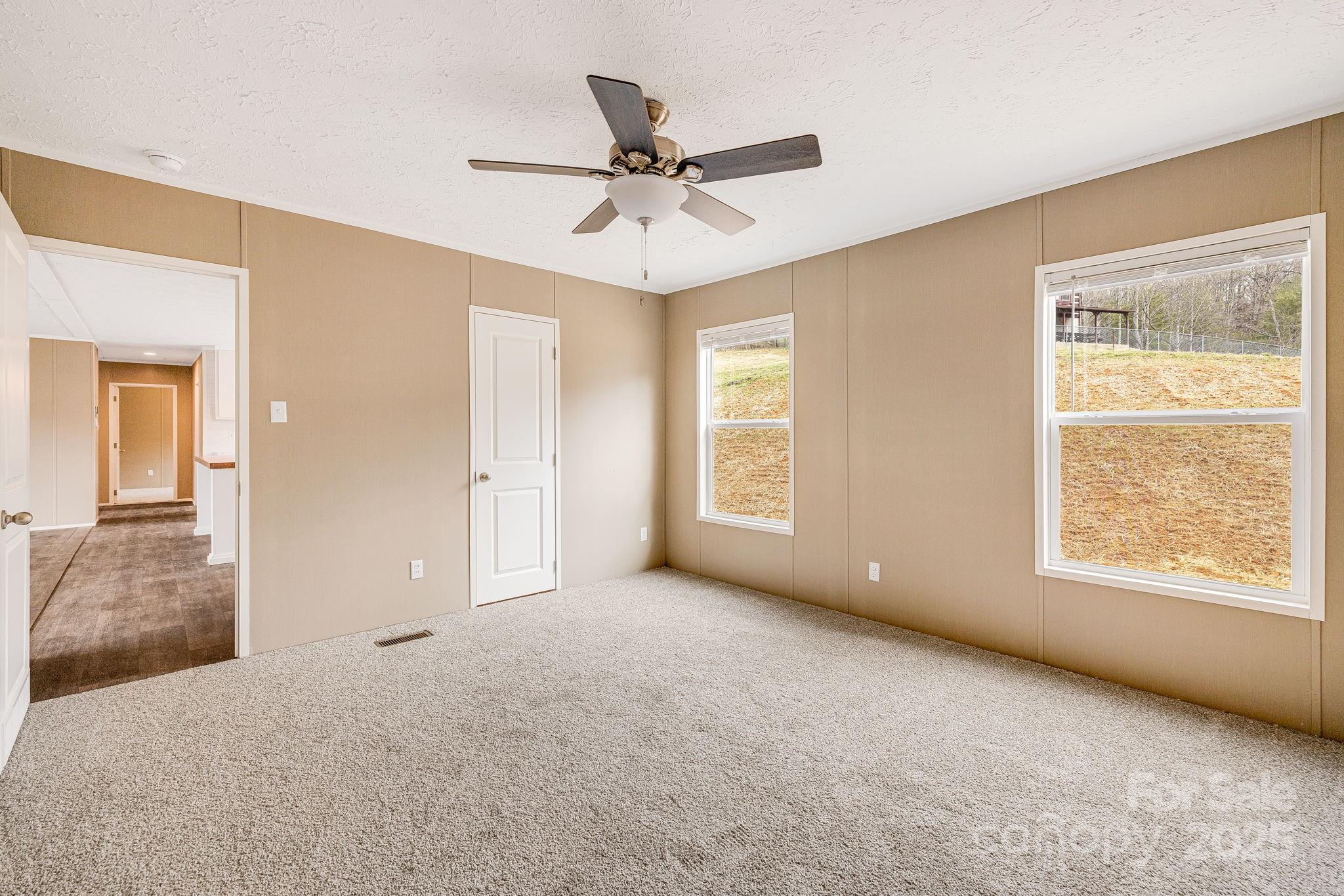 96 Sandons Trail Property Photo 18