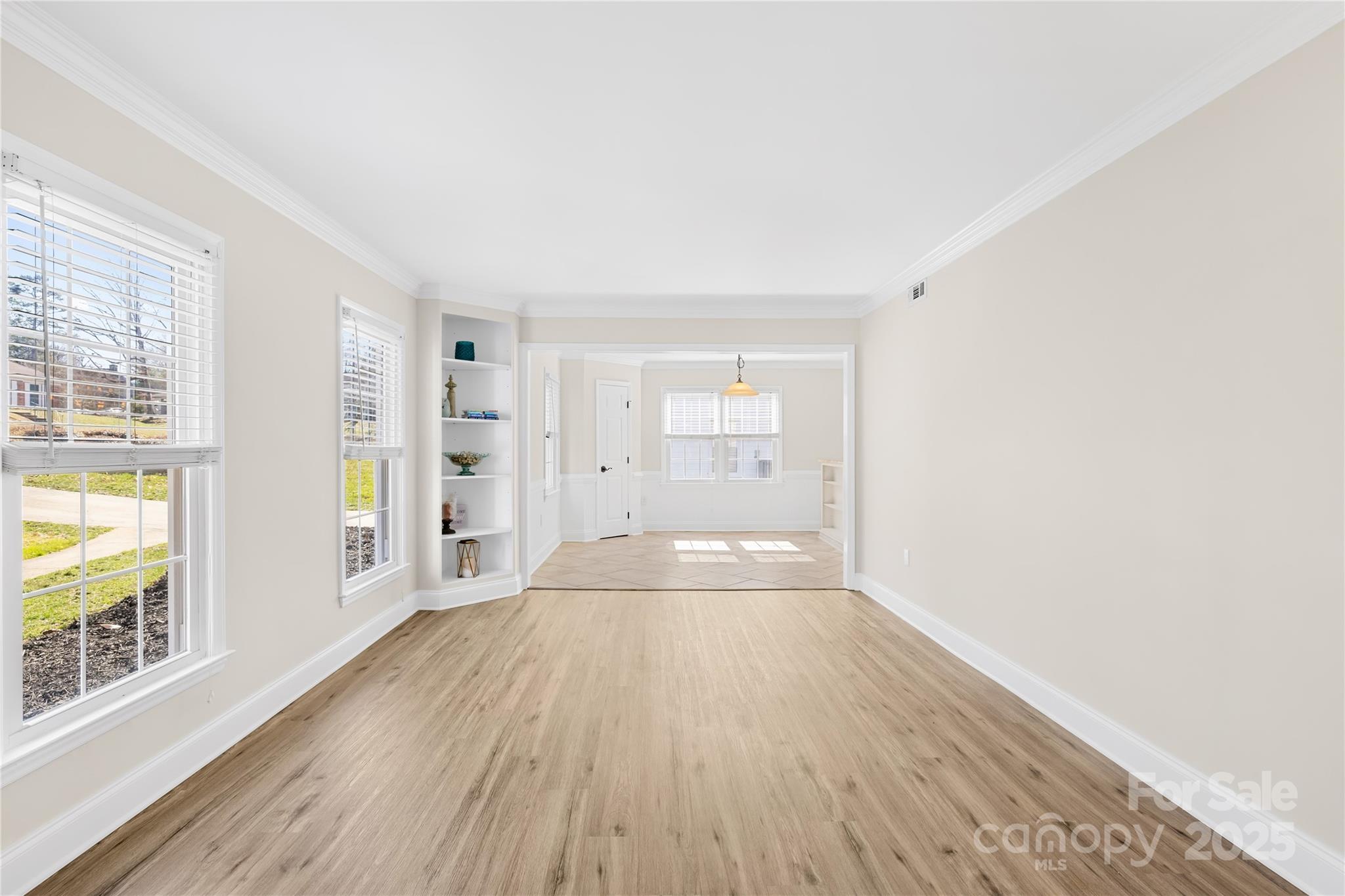 1133 Bloom Wood Lane Property Photo 8