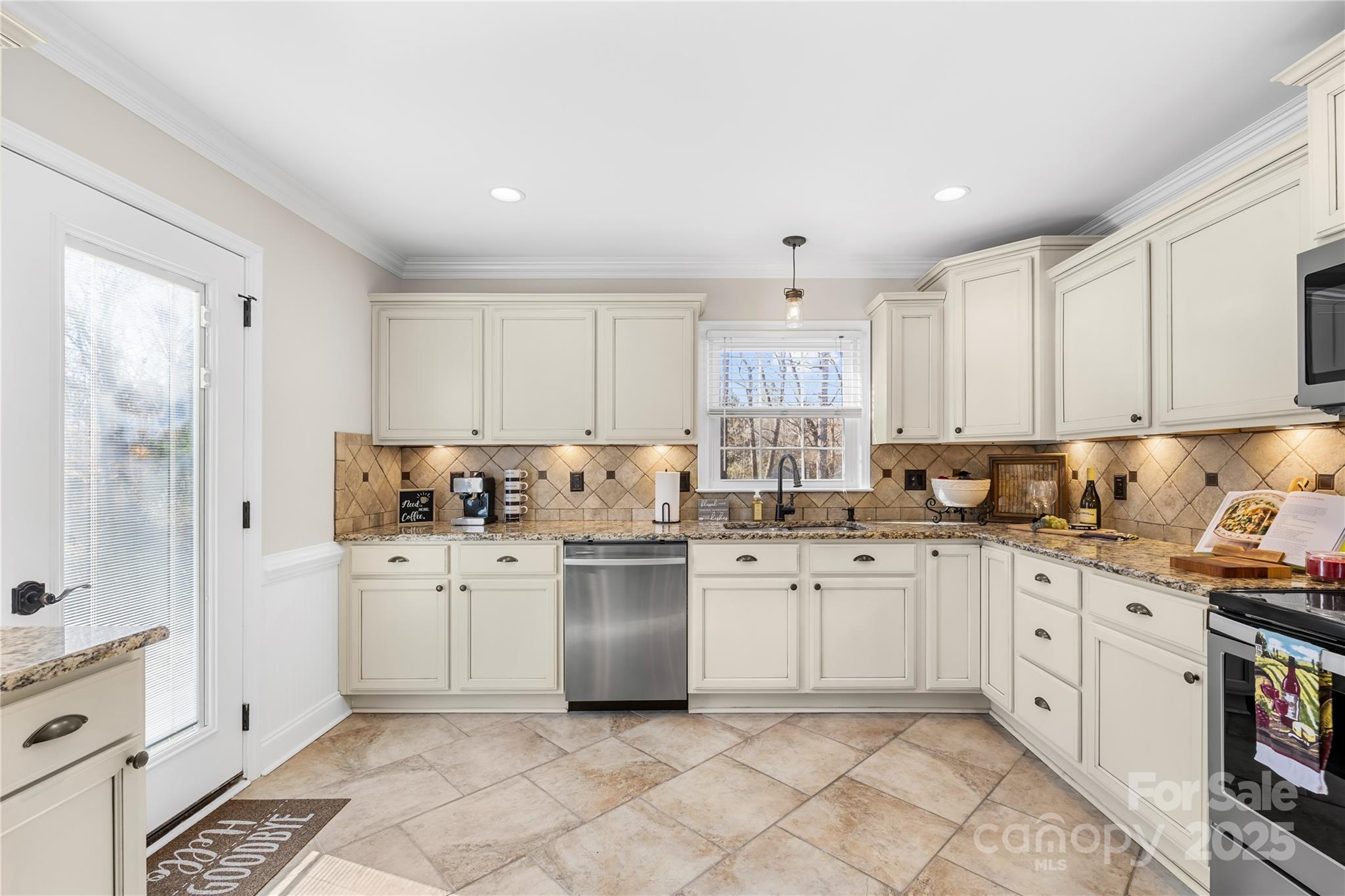 1133 Bloom Wood Lane Property Photo 17