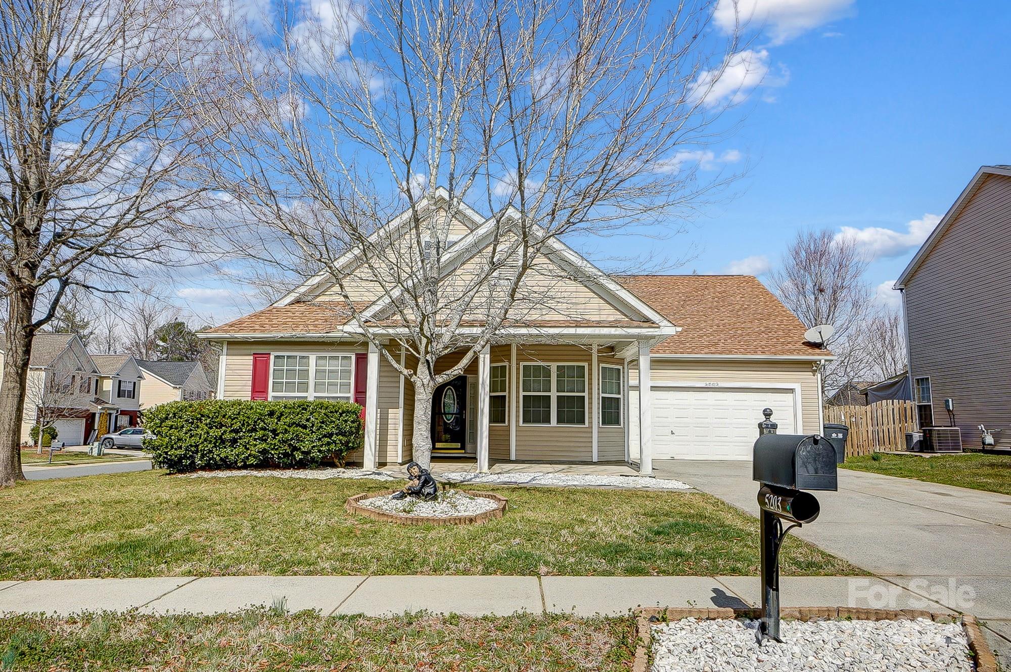 Applegate Real Estate Listings Main Image