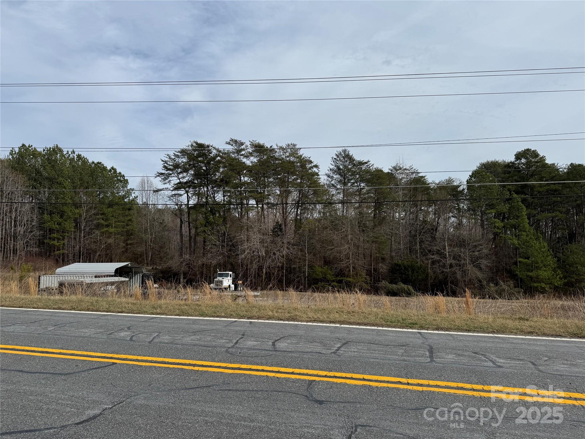 1929 Oakland Road Property Photo 6