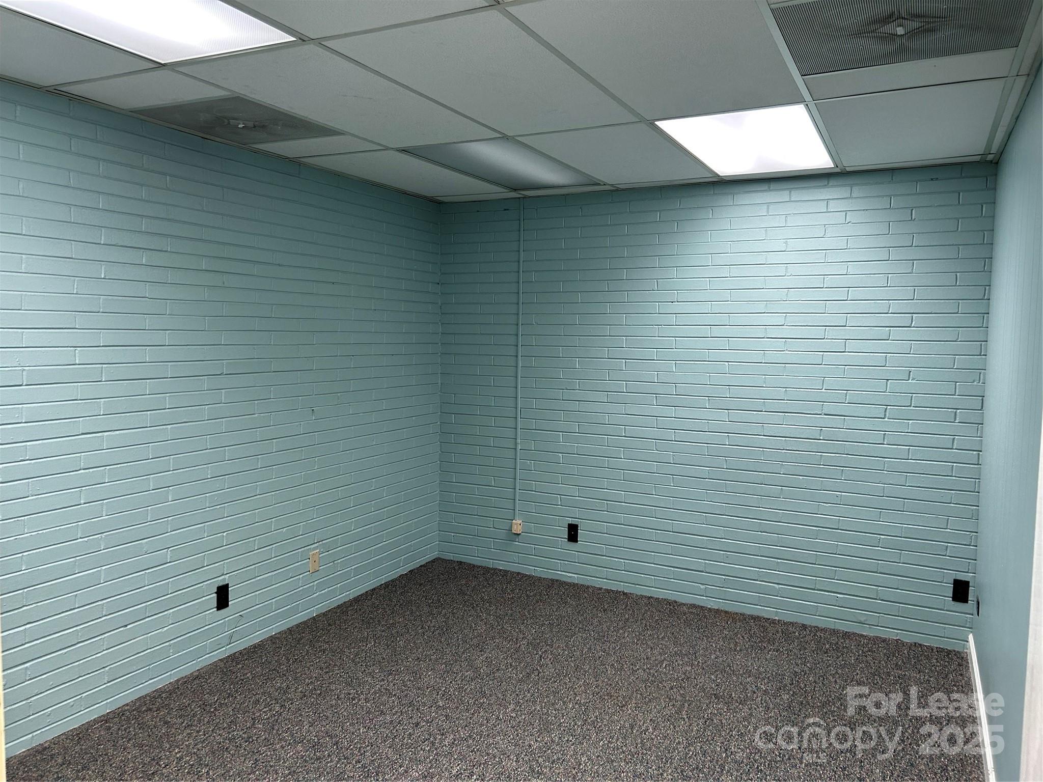 352 2nd Street Property Photo 3