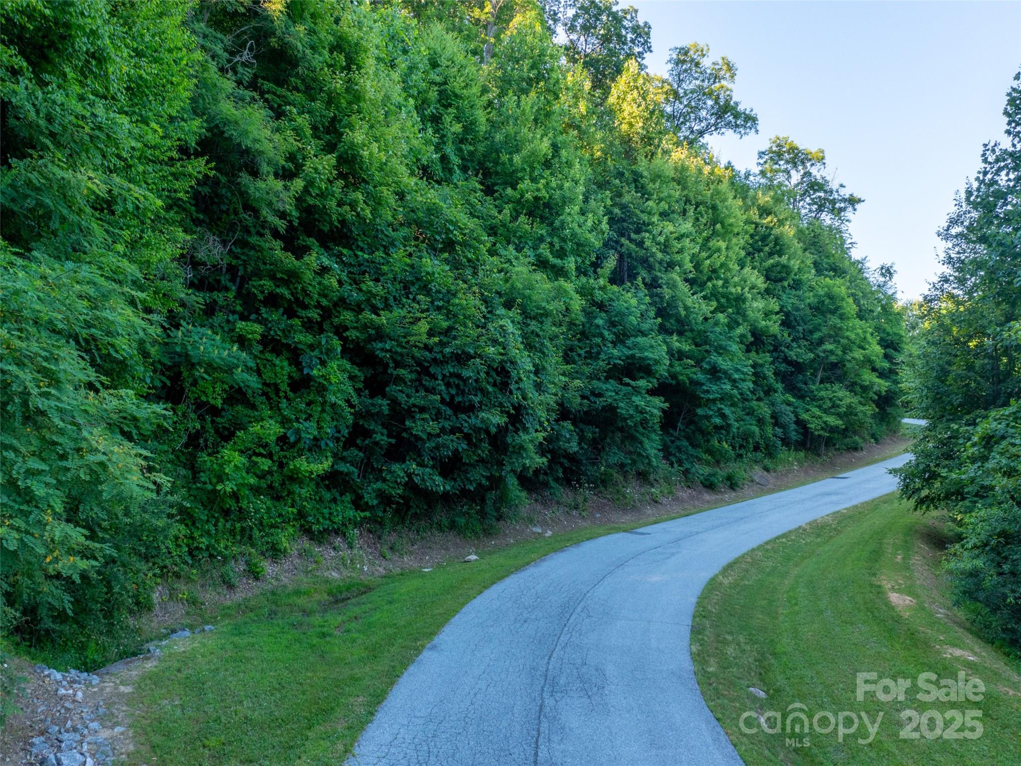 845 Grand Oaks Drive Property Photo 1