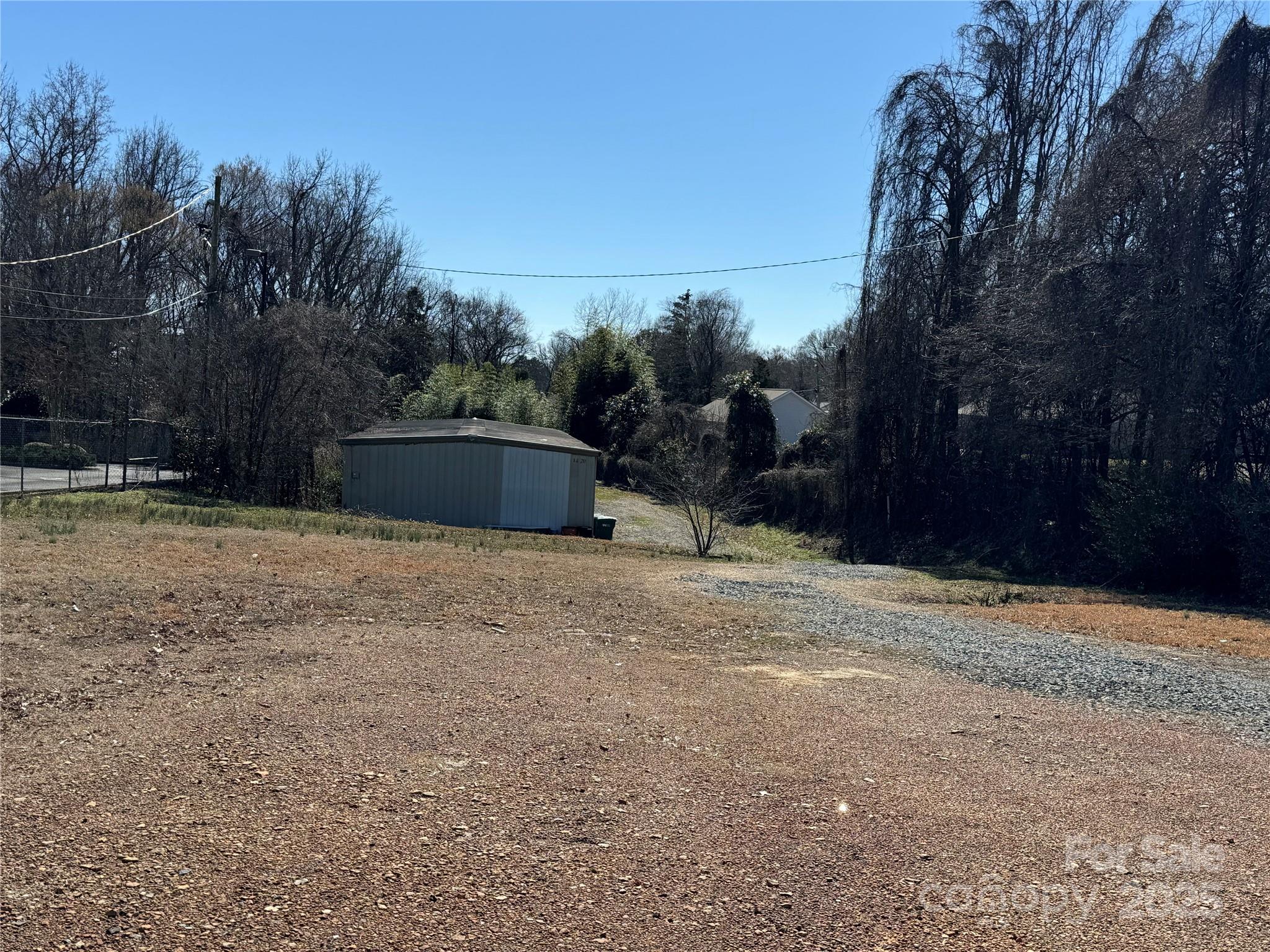 1420 Main Street Property Photo 2