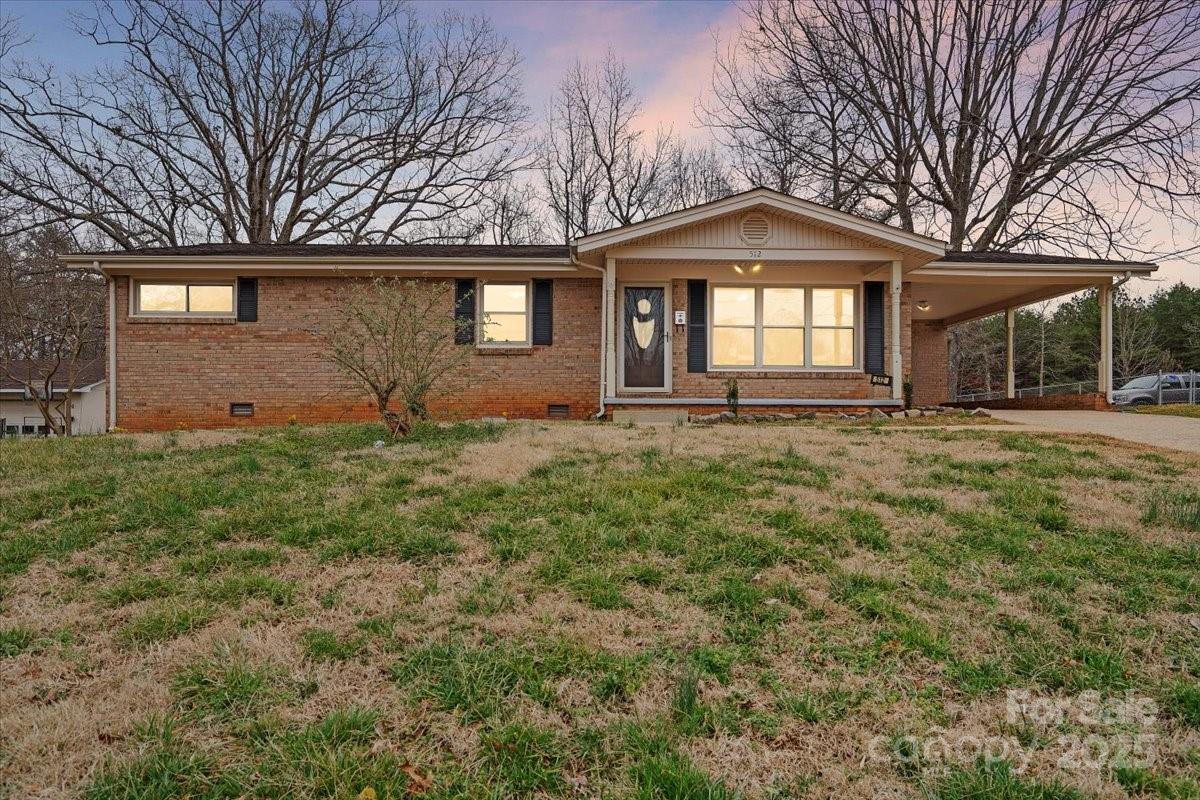 512 Rhodes Avenue Property Photo