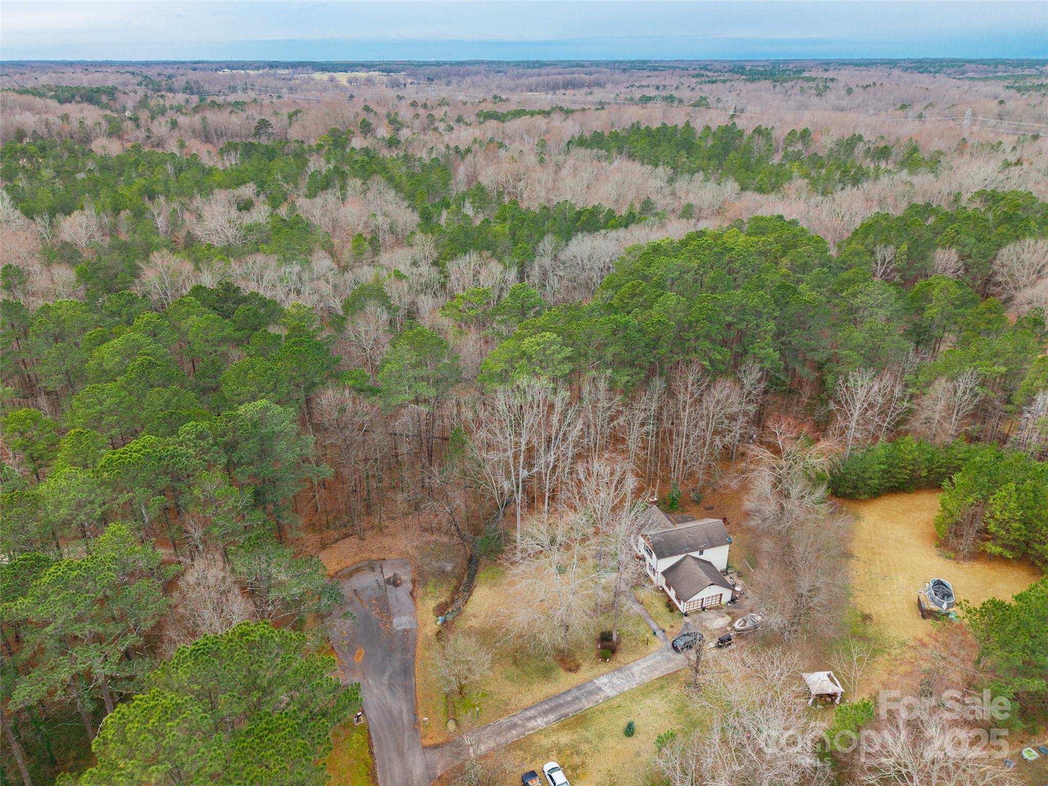 1307 Woodrun Court Property Photo 1