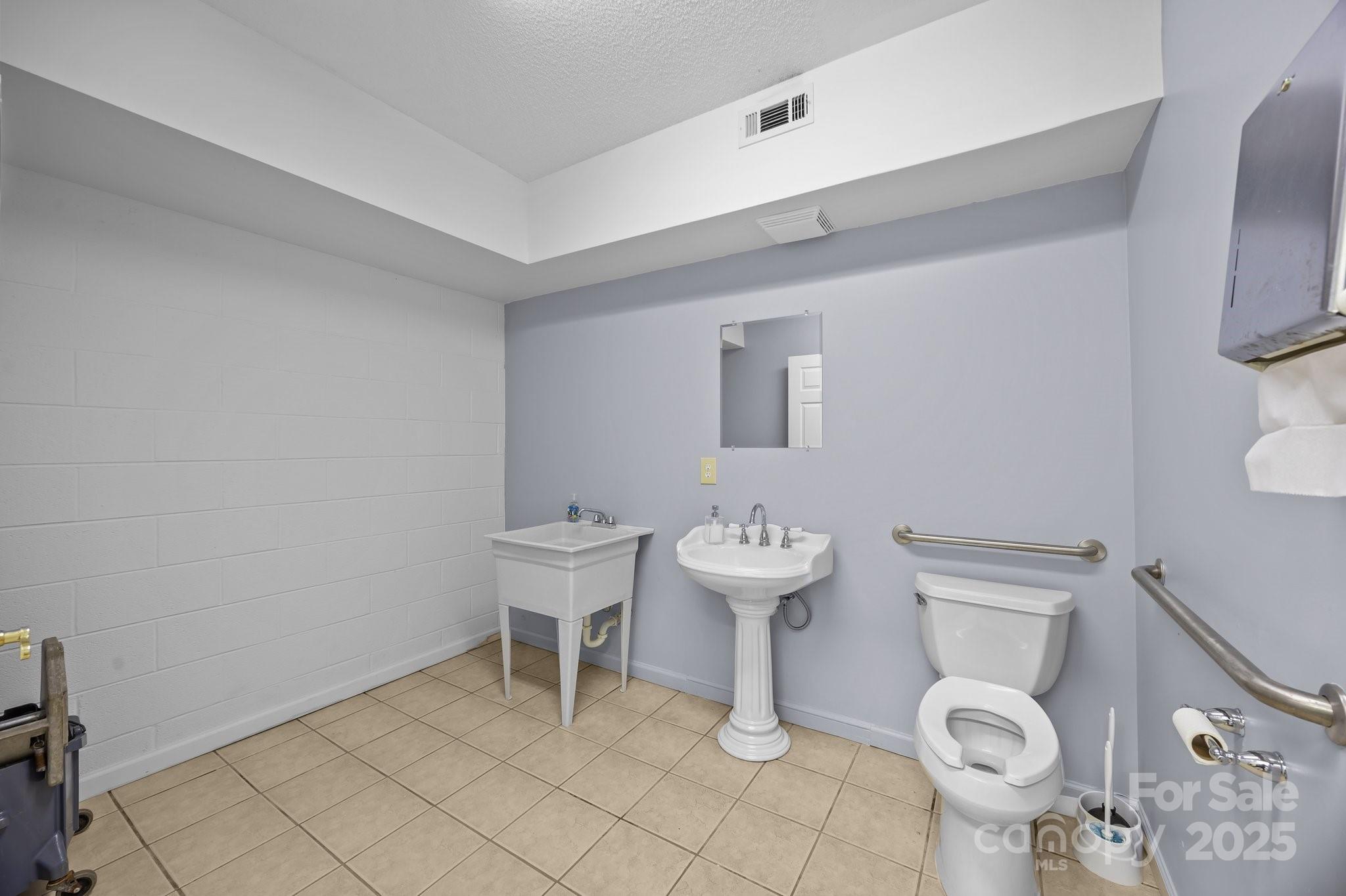 188 Wiggins Road Property Photo 37