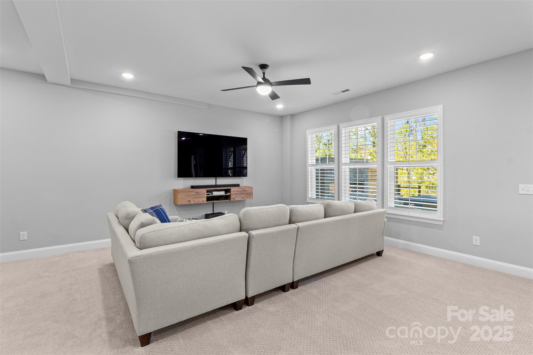 1801 Pin Oak Court Property Photo 28