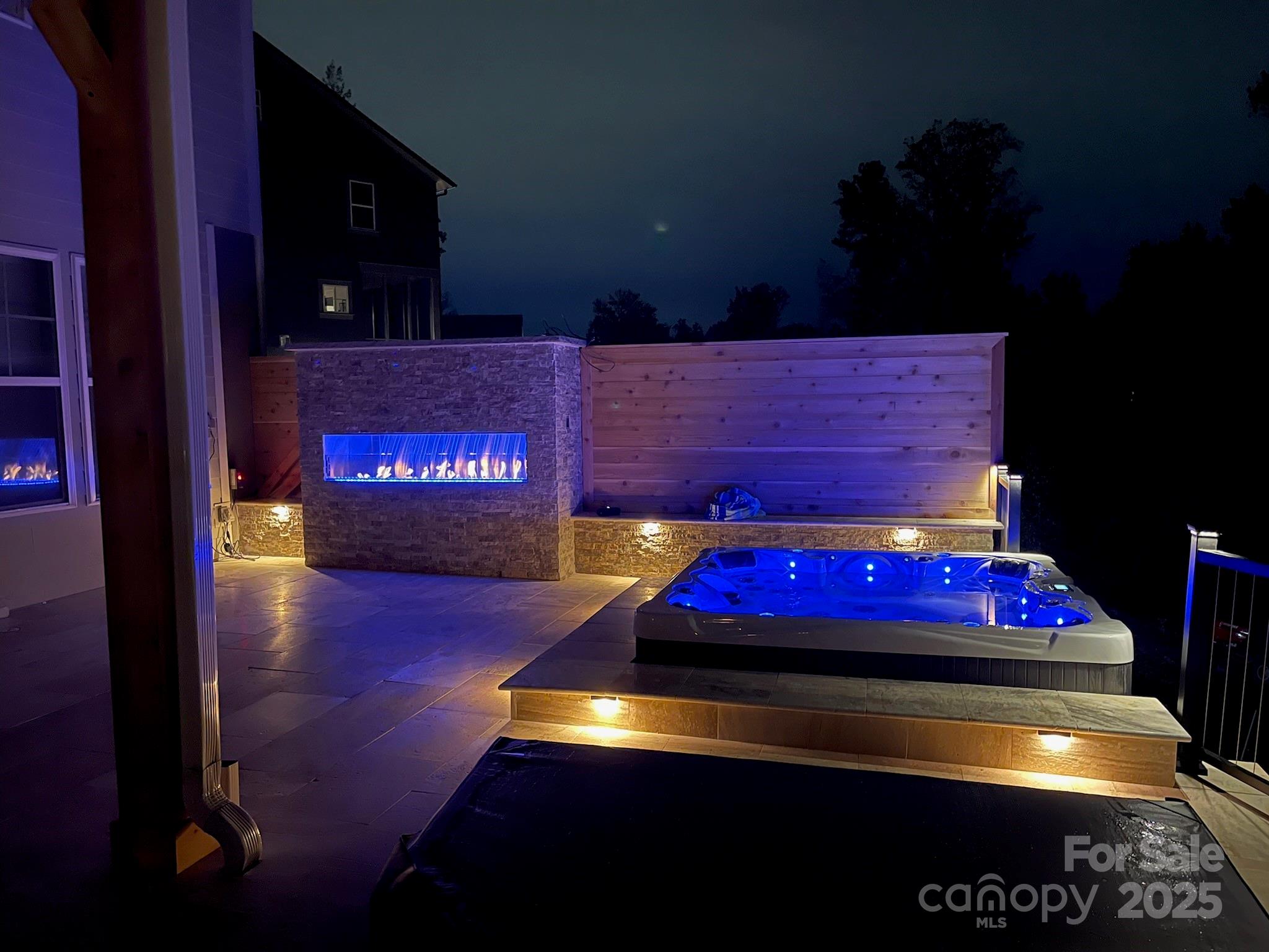 1801 Pin Oak Court Property Photo 39