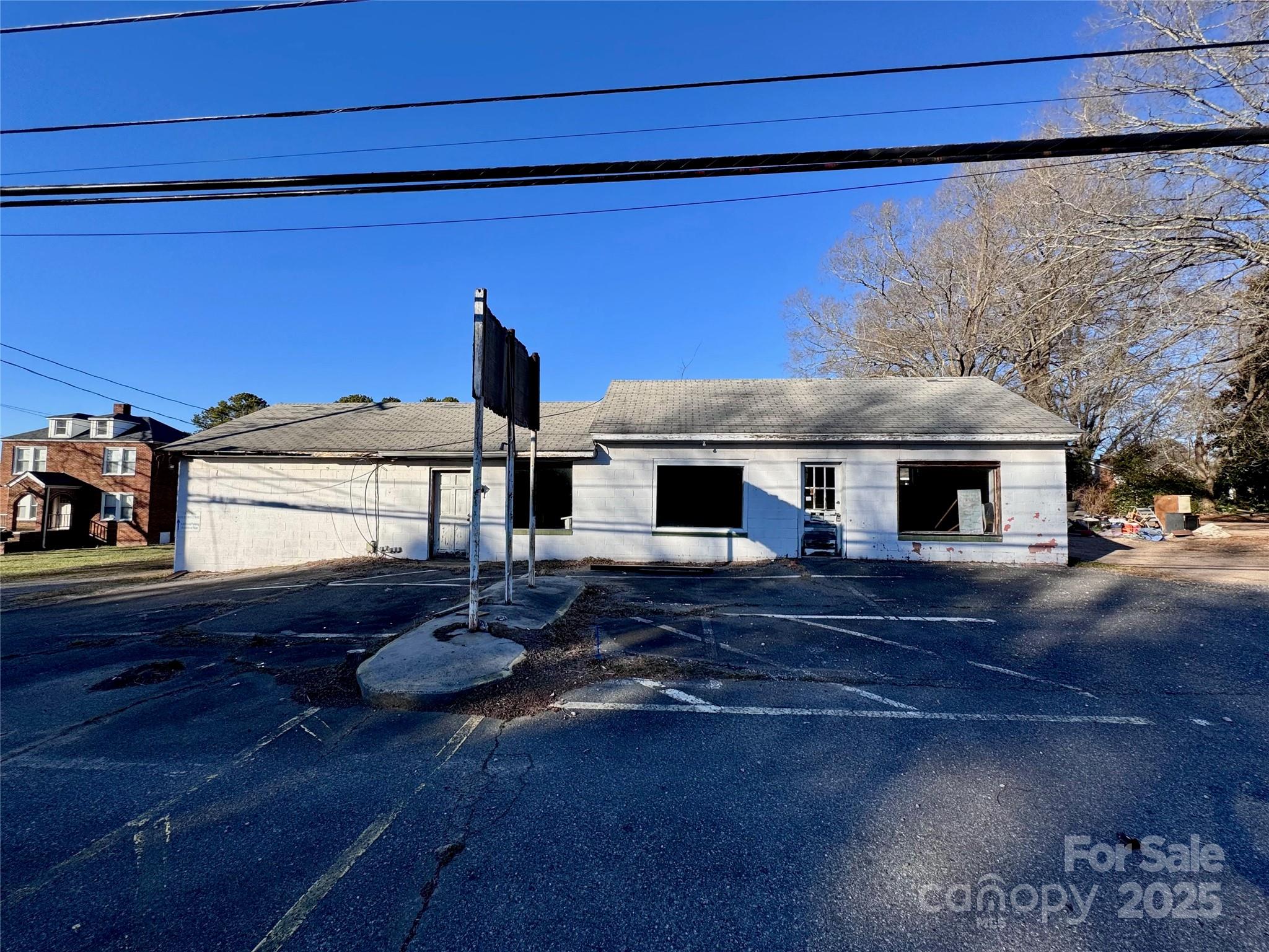 2126 W C Street Property Photo