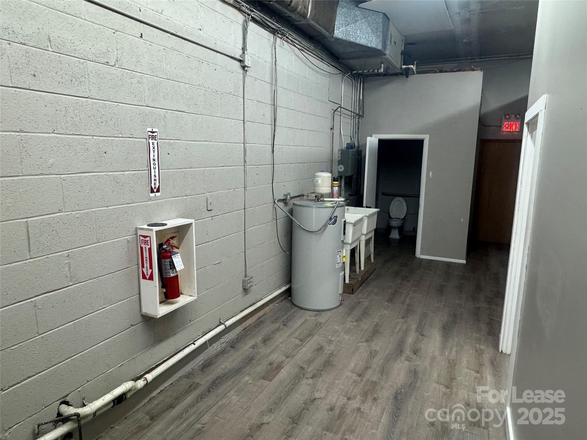 46 Westgate Parkway Property Photo 9