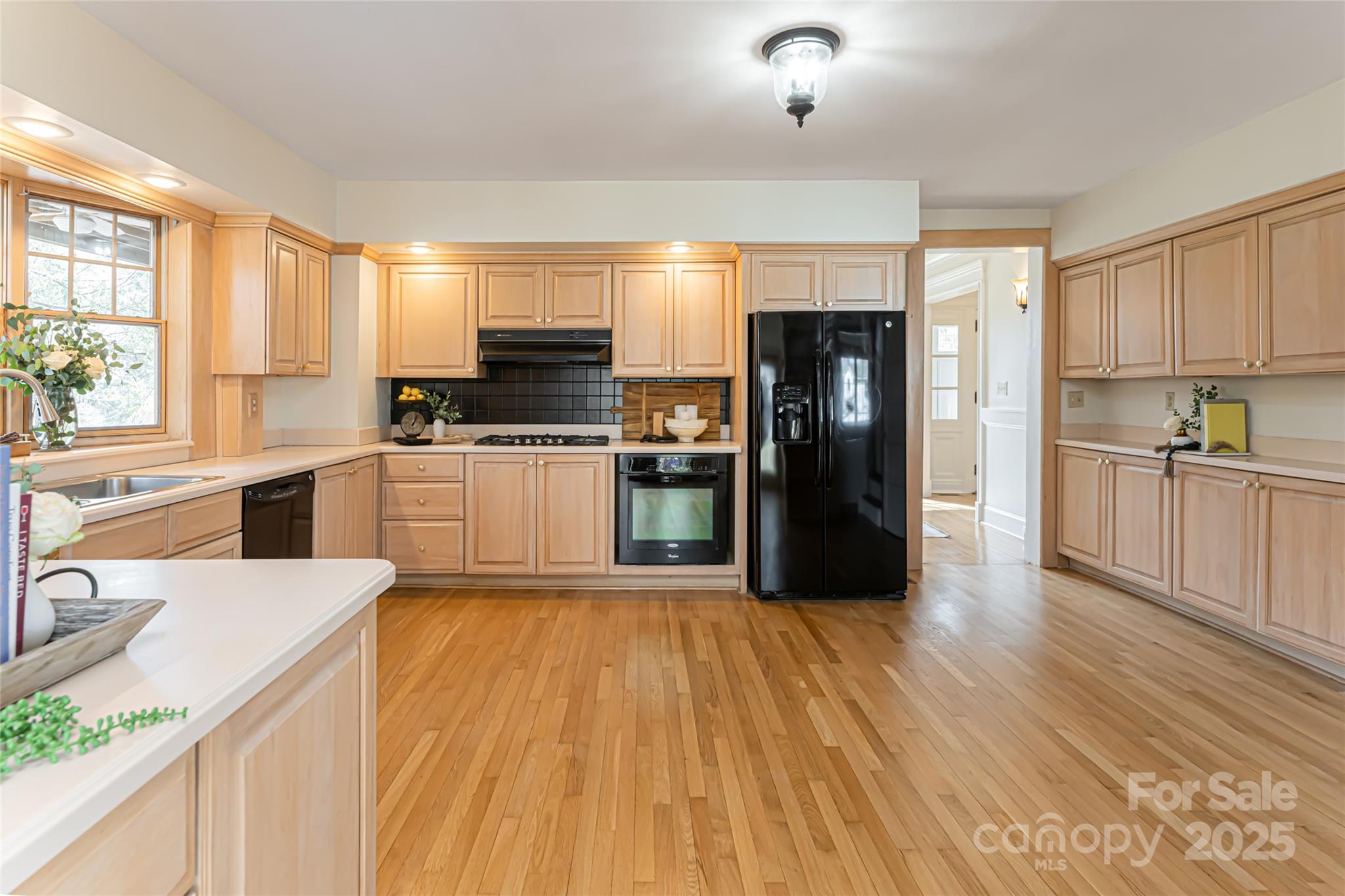 1 Evelyn Place Property Photo 15