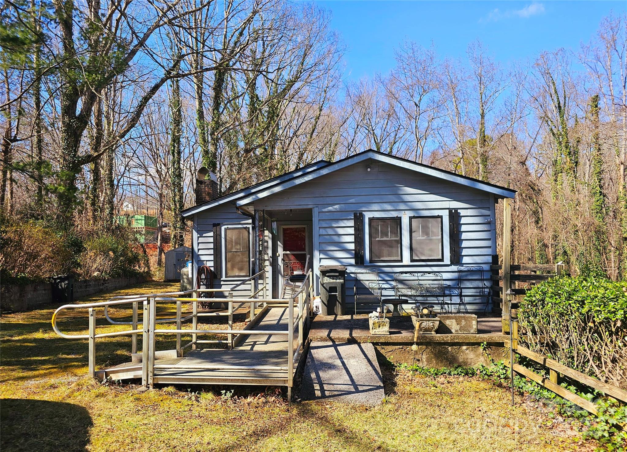 85 Pine Street Property Photo