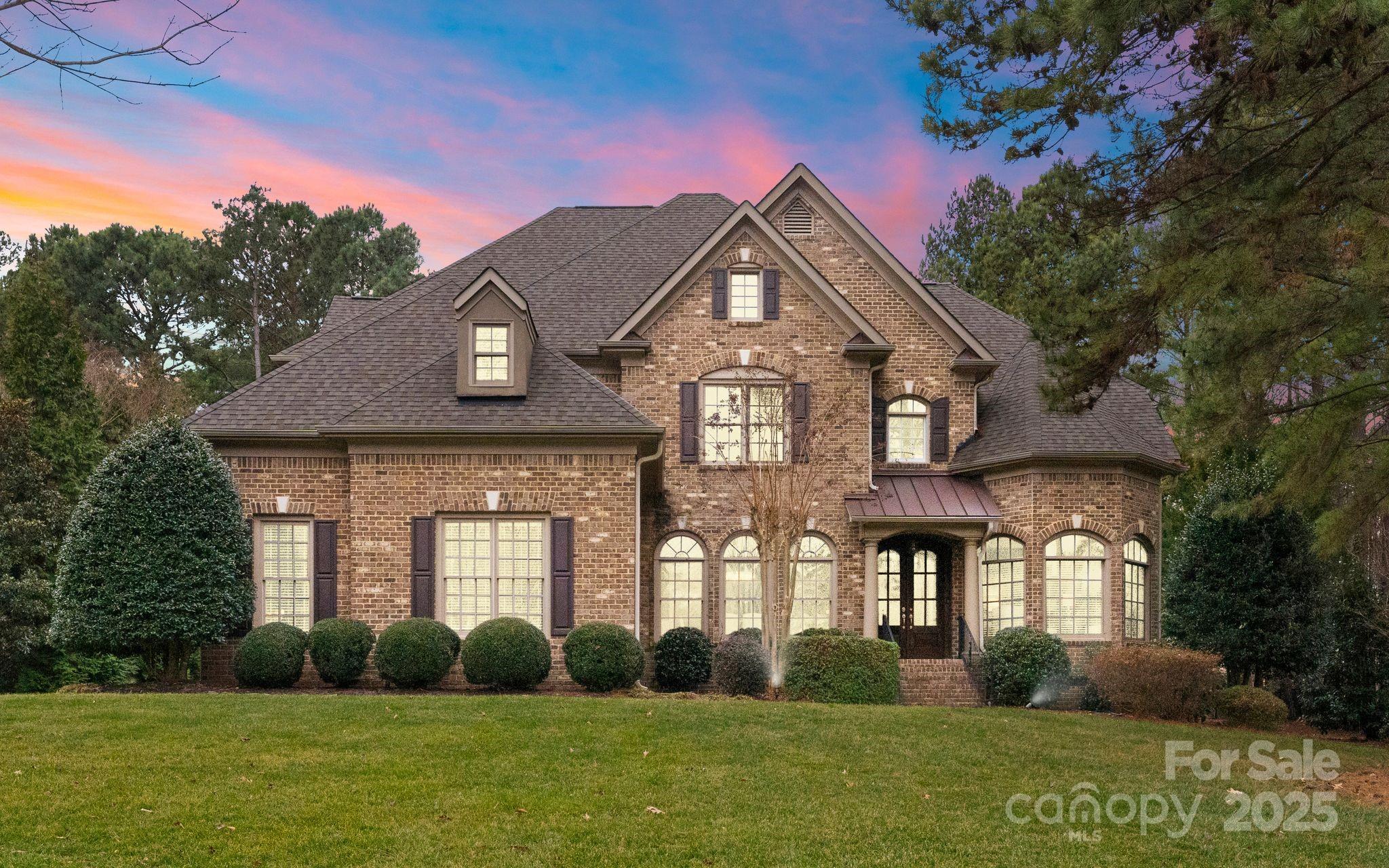 308 Covington Crossing Property Photo
