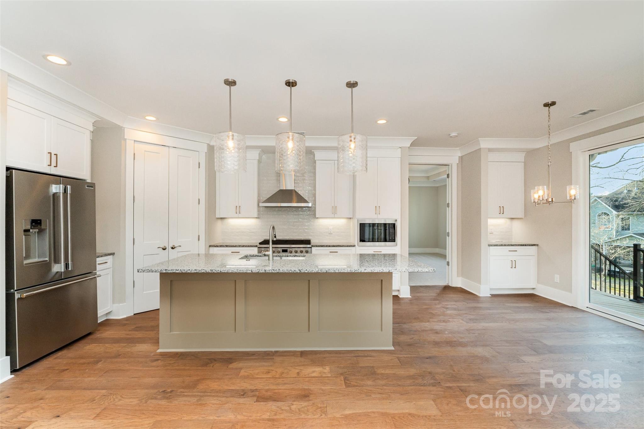 2069 Landry Lane 233 Property Photo 10