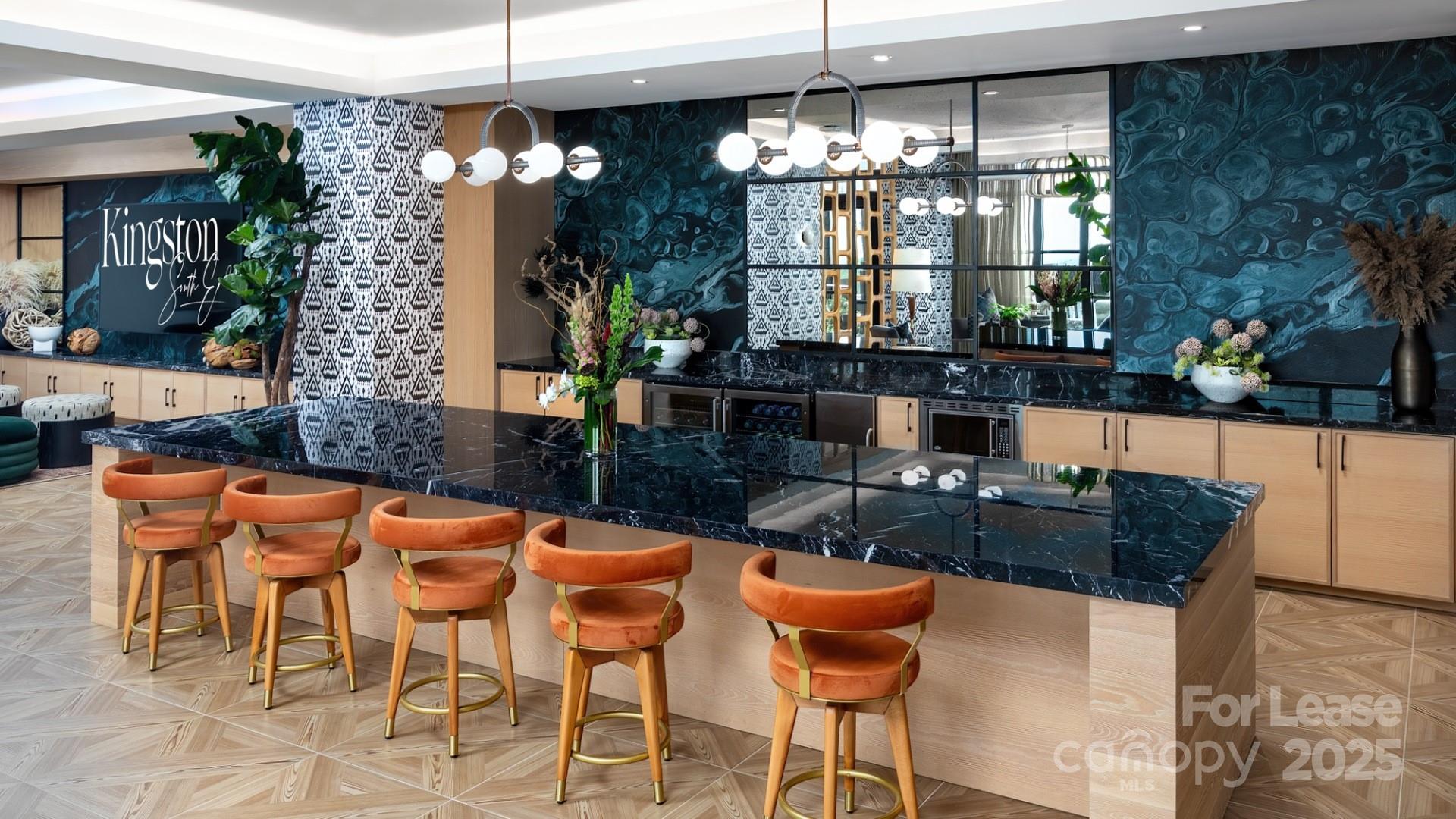 124 E Kingston Avenue C1-b Property Photo 8