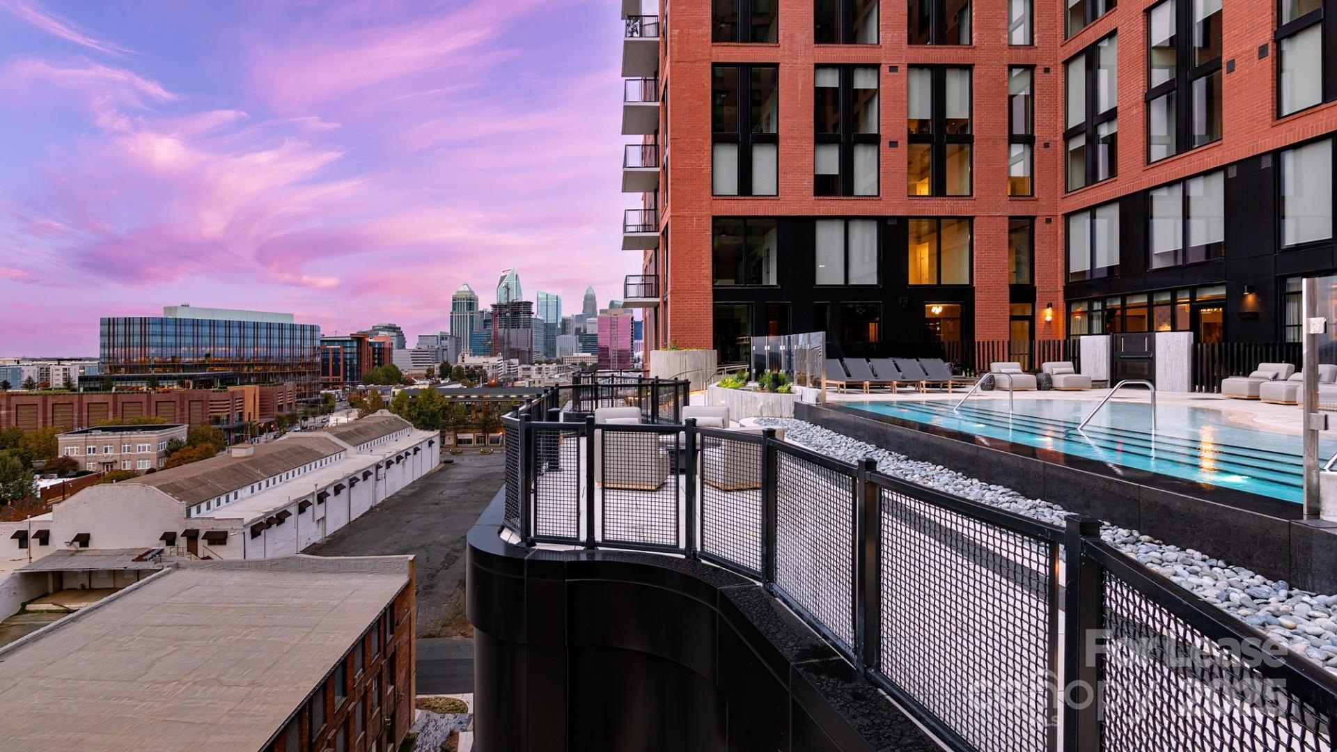 124 E Kingston Avenue C1-b Property Photo 17