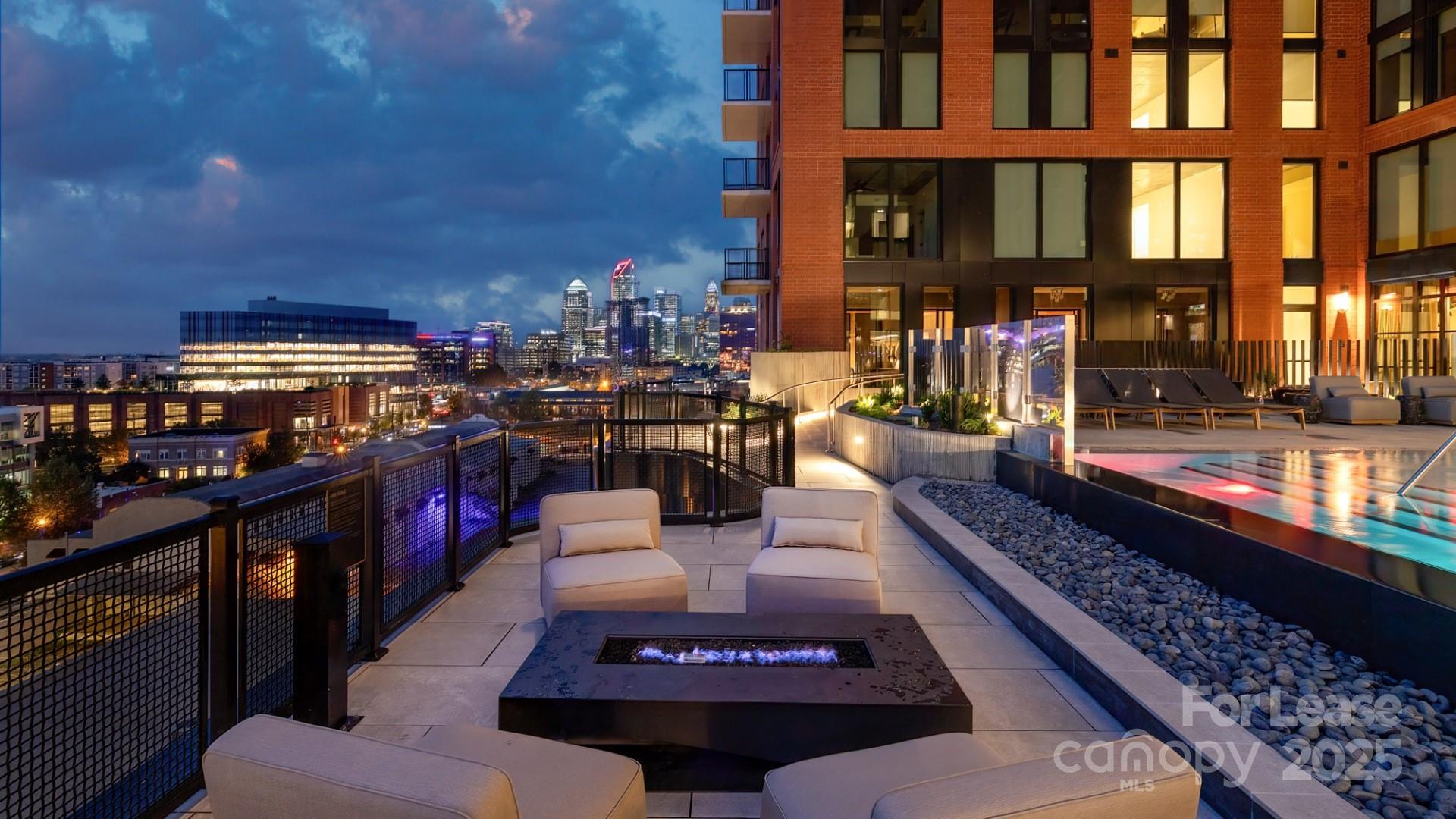 124 E Kingston Avenue C1-b Property Photo 18