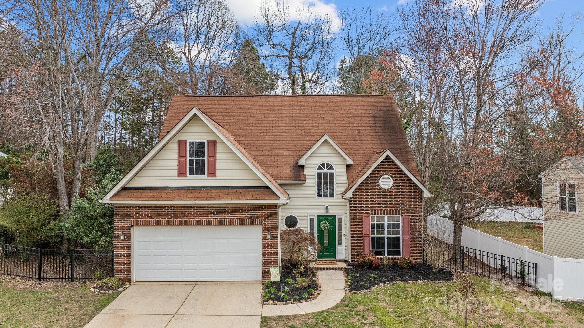 207 Pebble Creek Crossing Property Photo