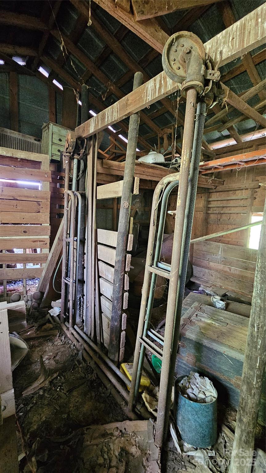 1116 Medlin Road Property Photo 8