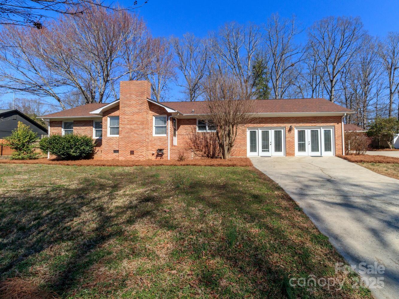 1003 Oak Hill Drive 24 Property Photo