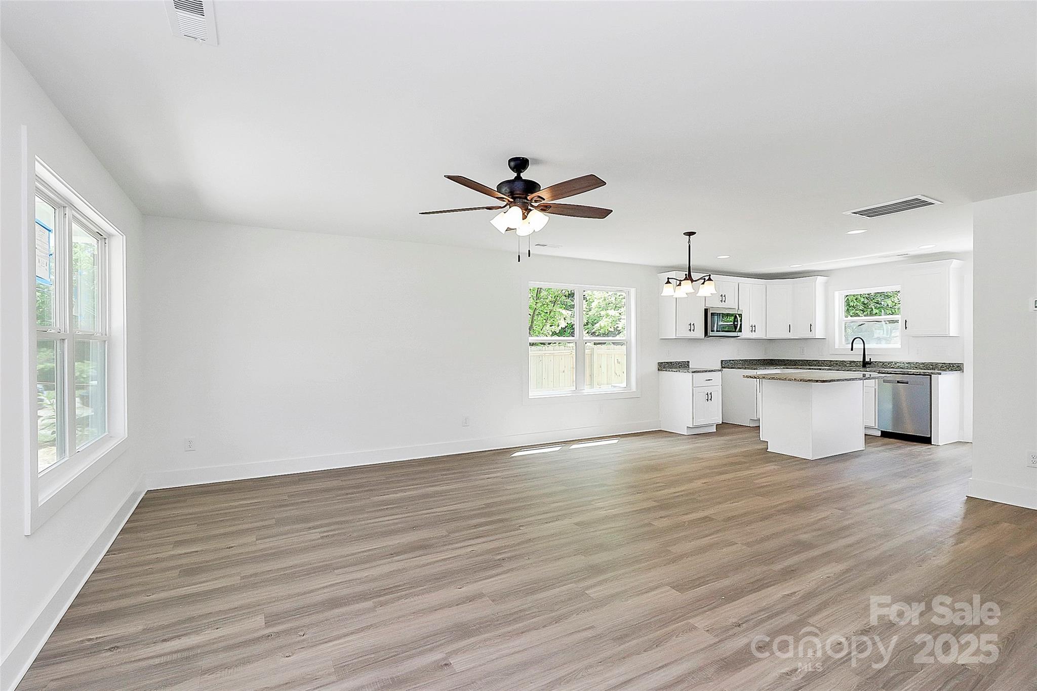 230 Georgia Street 63 Property Photo 2