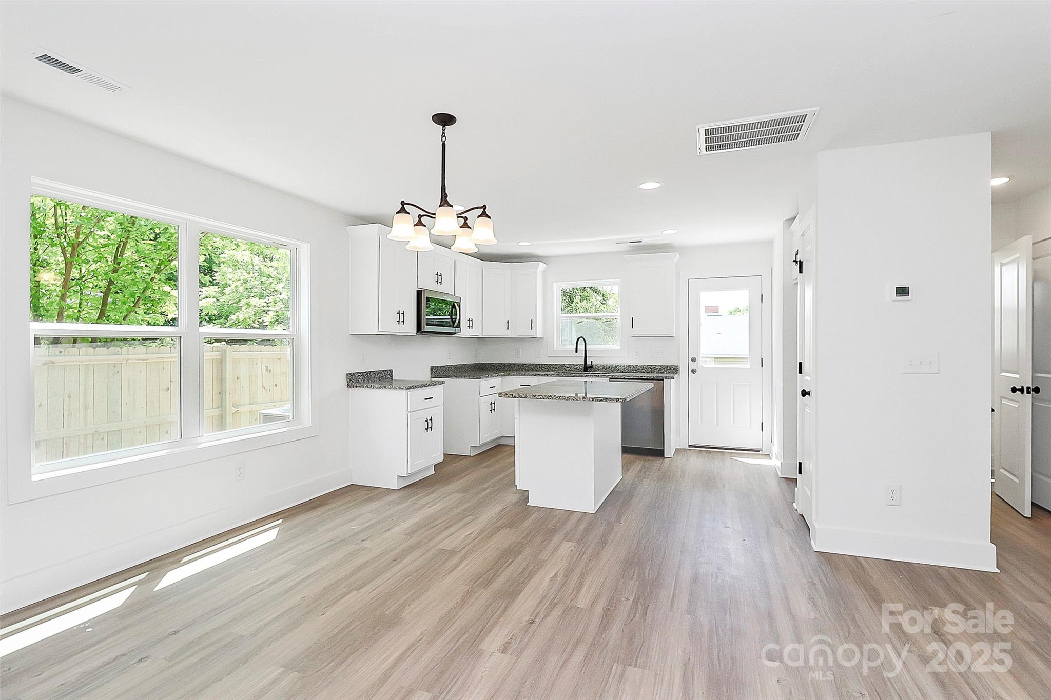 230 Georgia Street 63 Property Photo 6