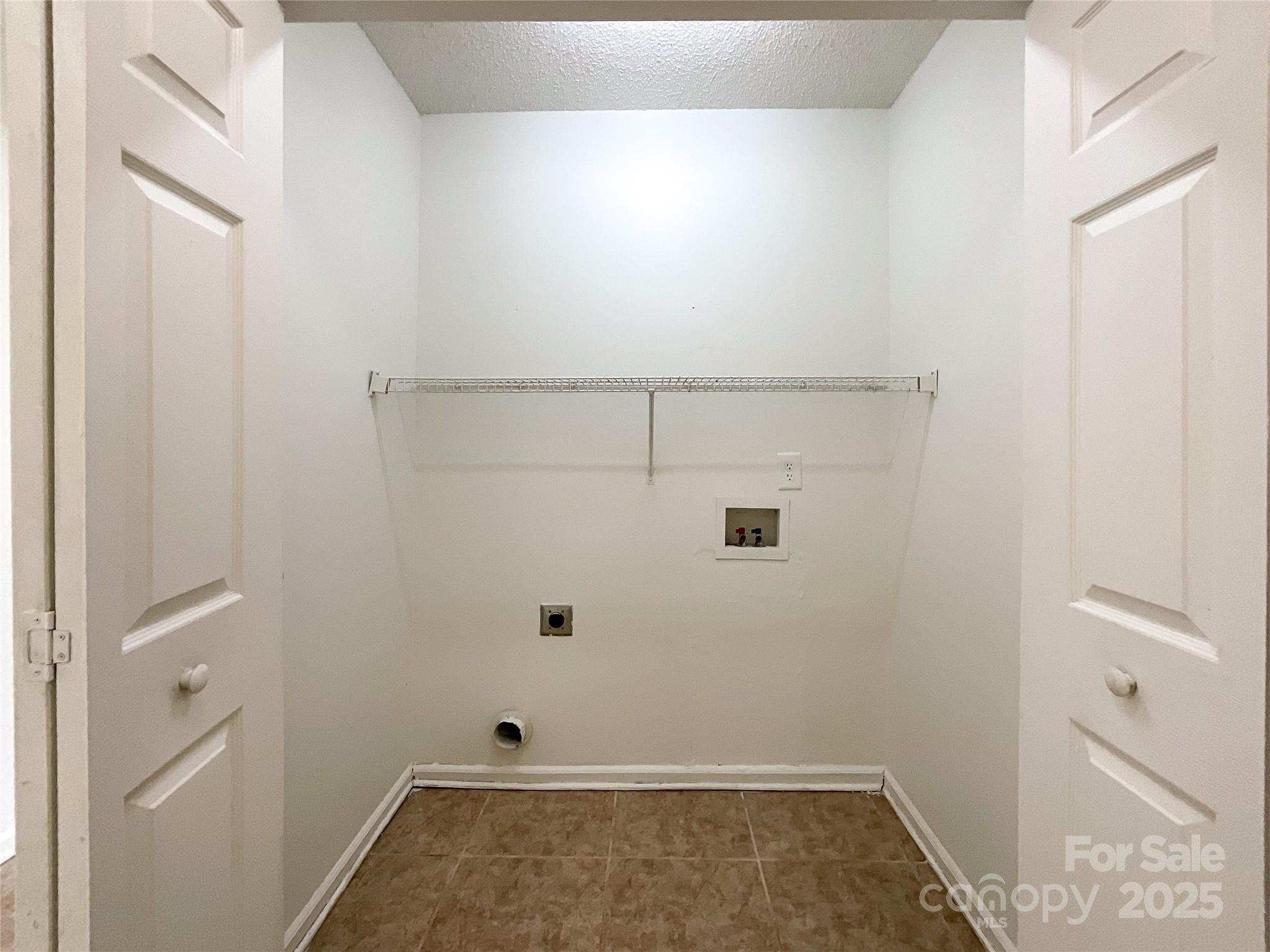 5610 Stone Bluff Court Property Photo 16