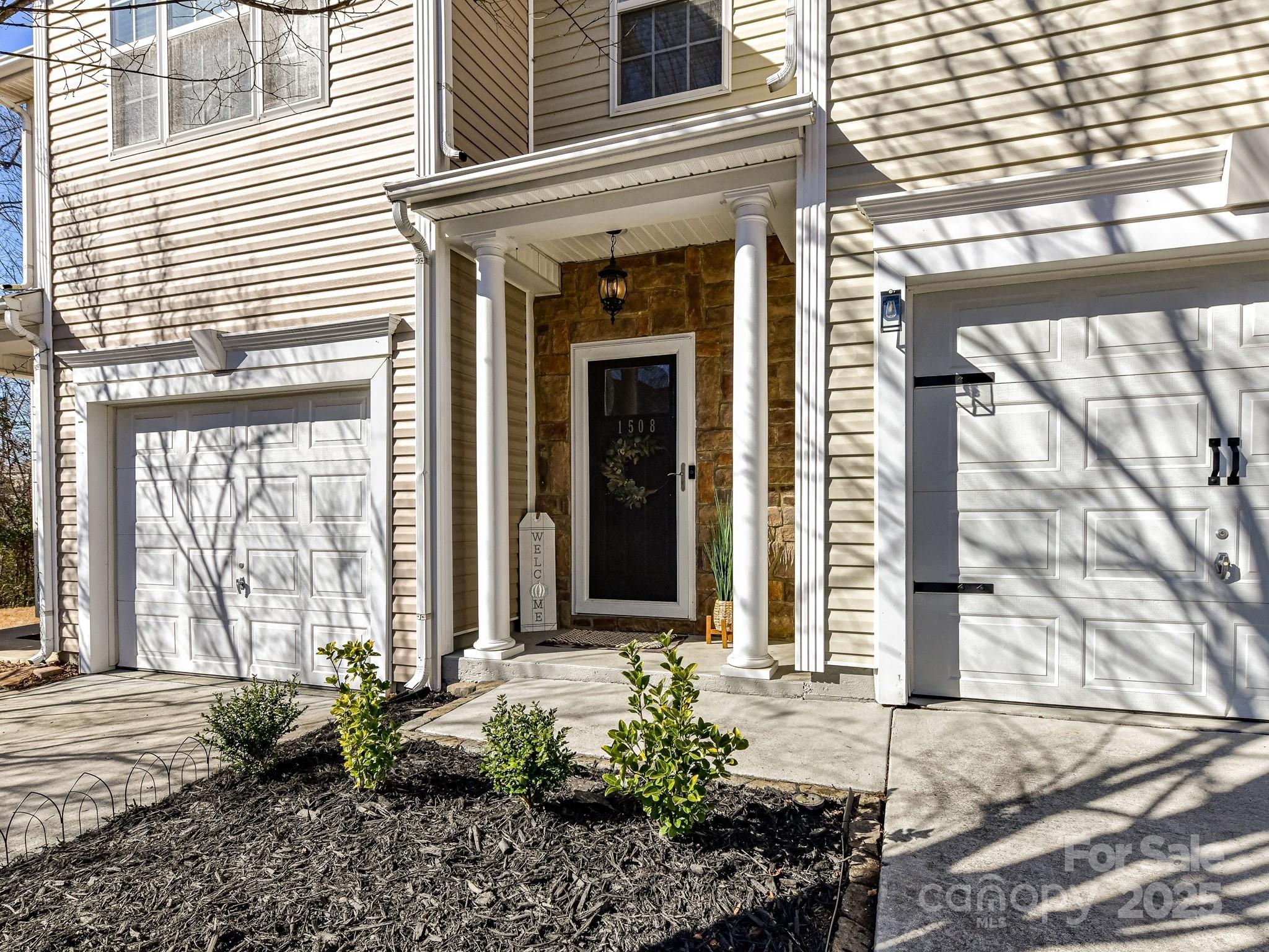 1508 Royal Auburn Avenue Property Photo