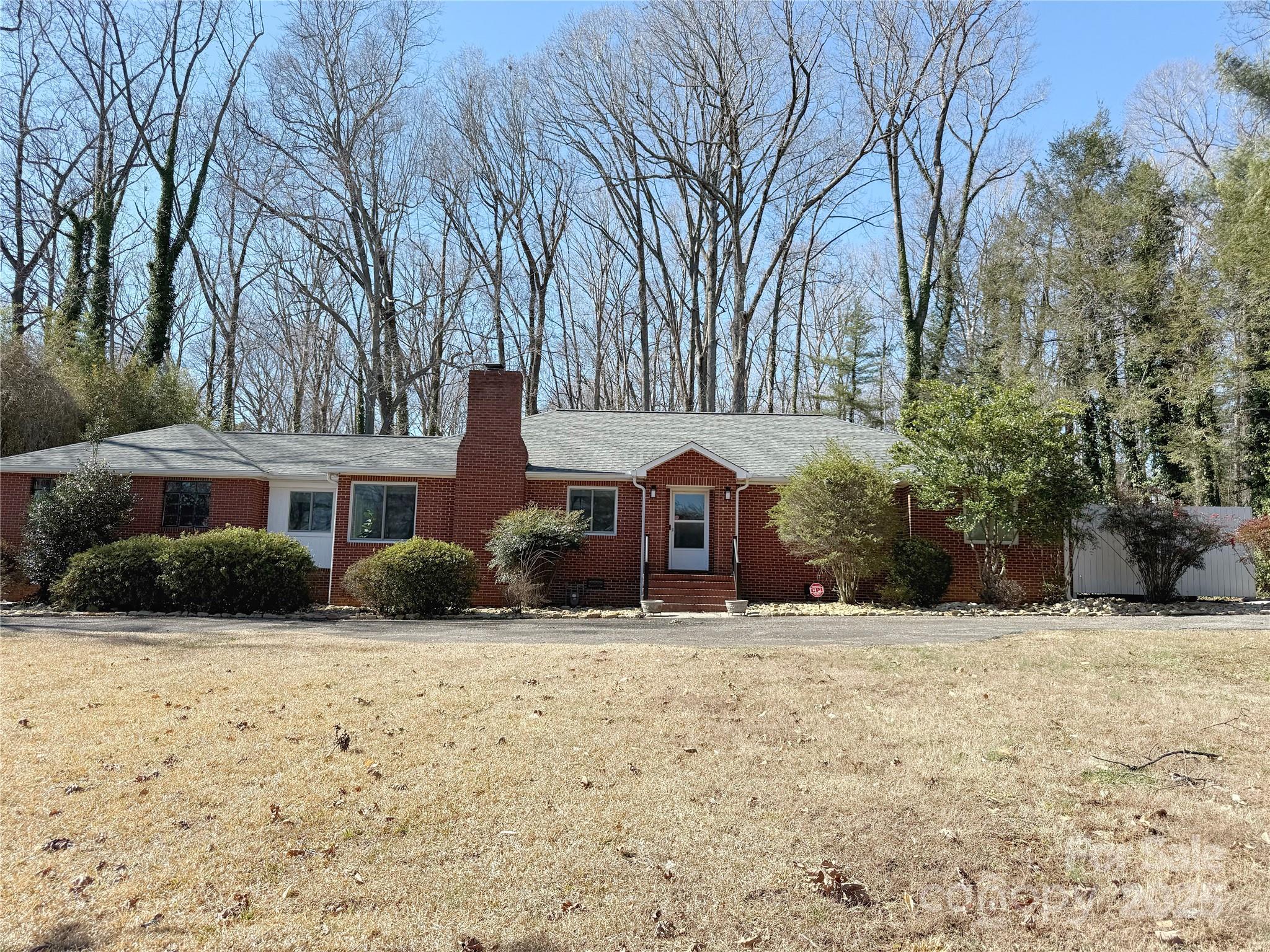1200 Fairview Drive Property Photo