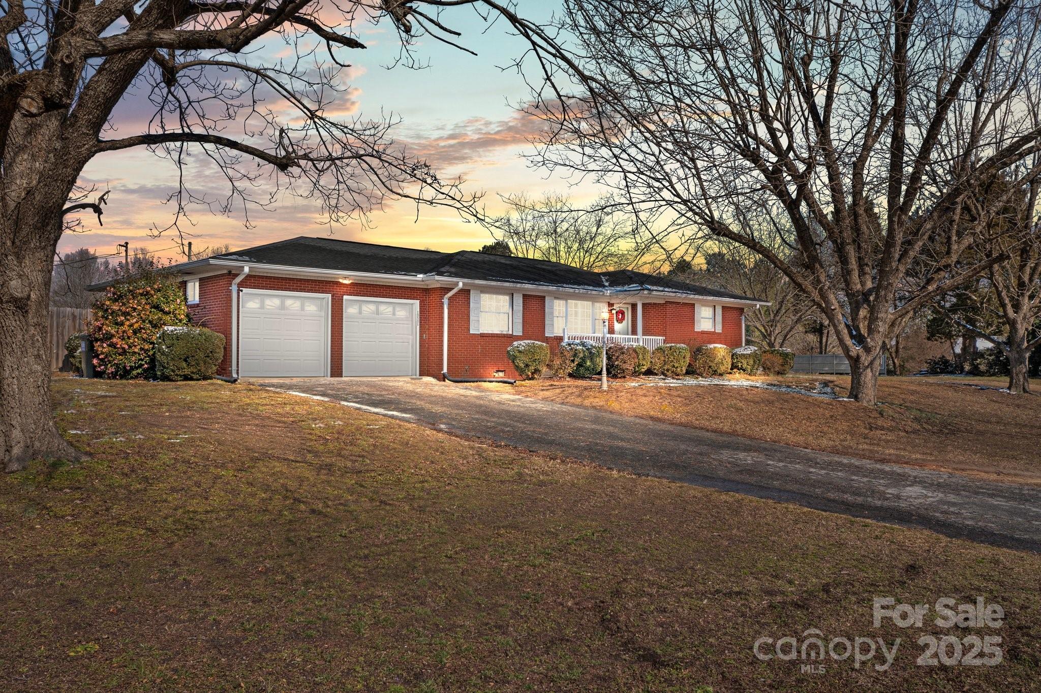 10501 Us Highway 52 Highway Property Photo