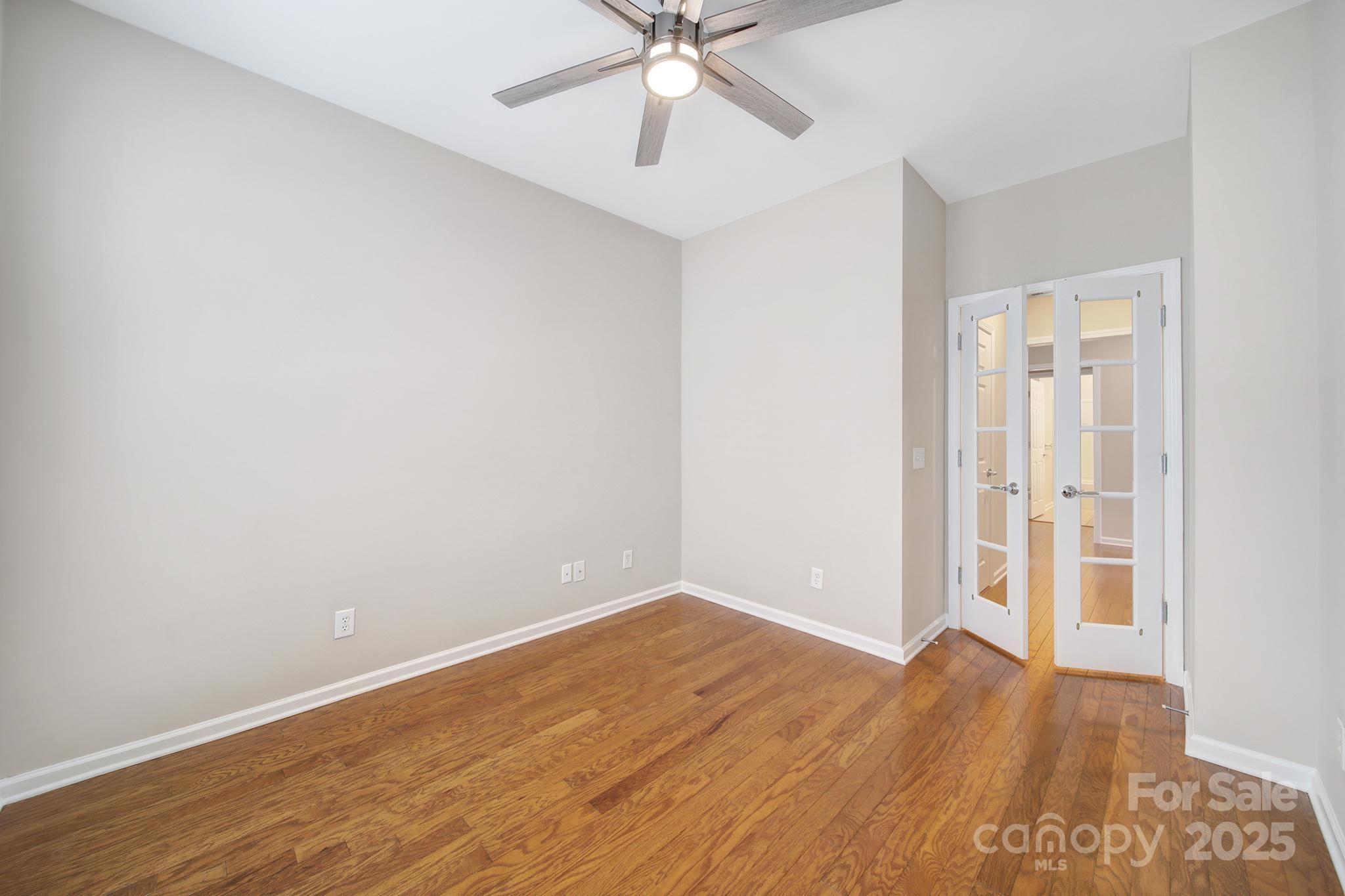 1001 Mesa Verde Drive Property Photo 3